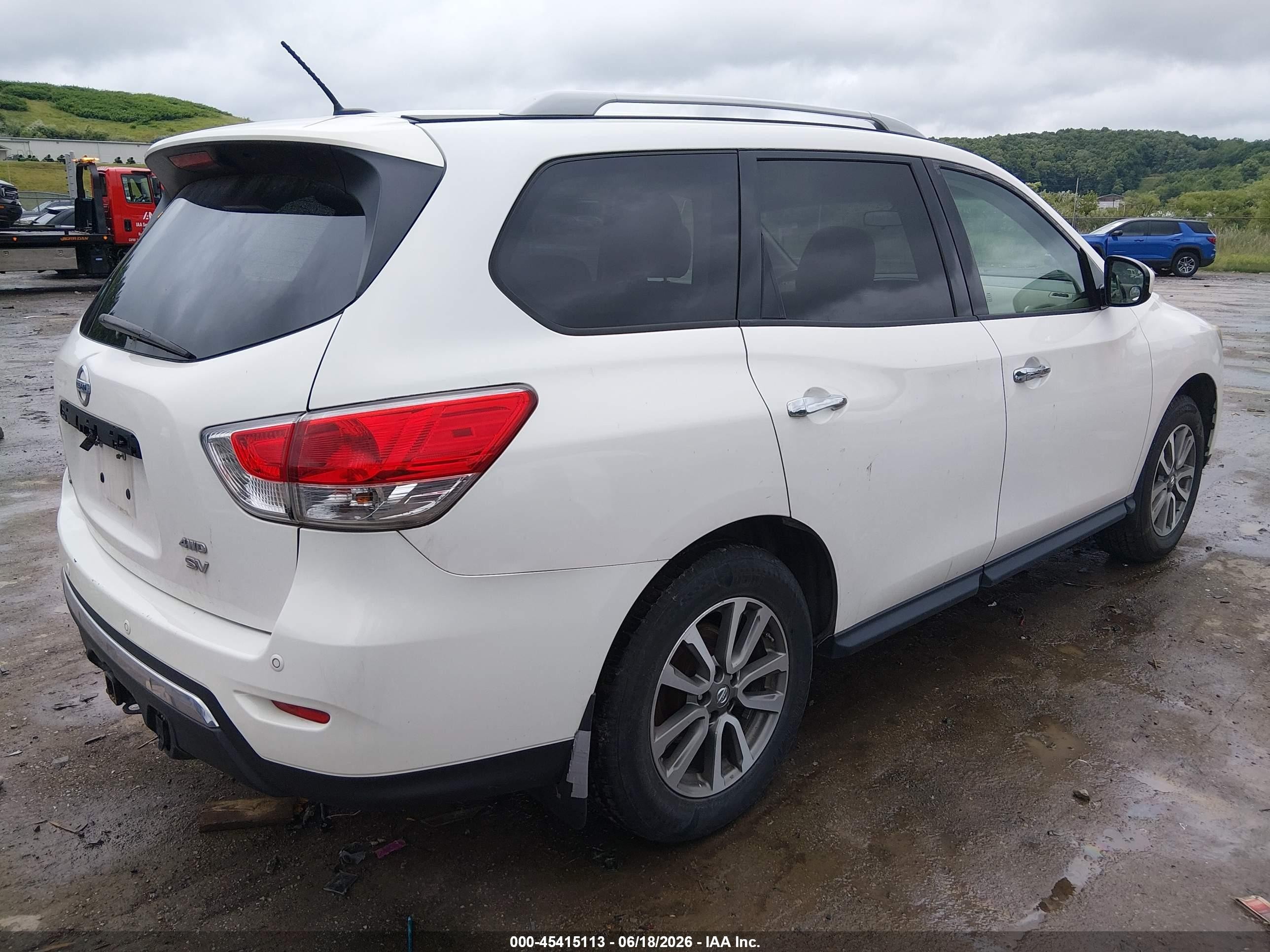2013 Nissan Pathfinder Sv White vin: 5N1AR2MM1DC659112