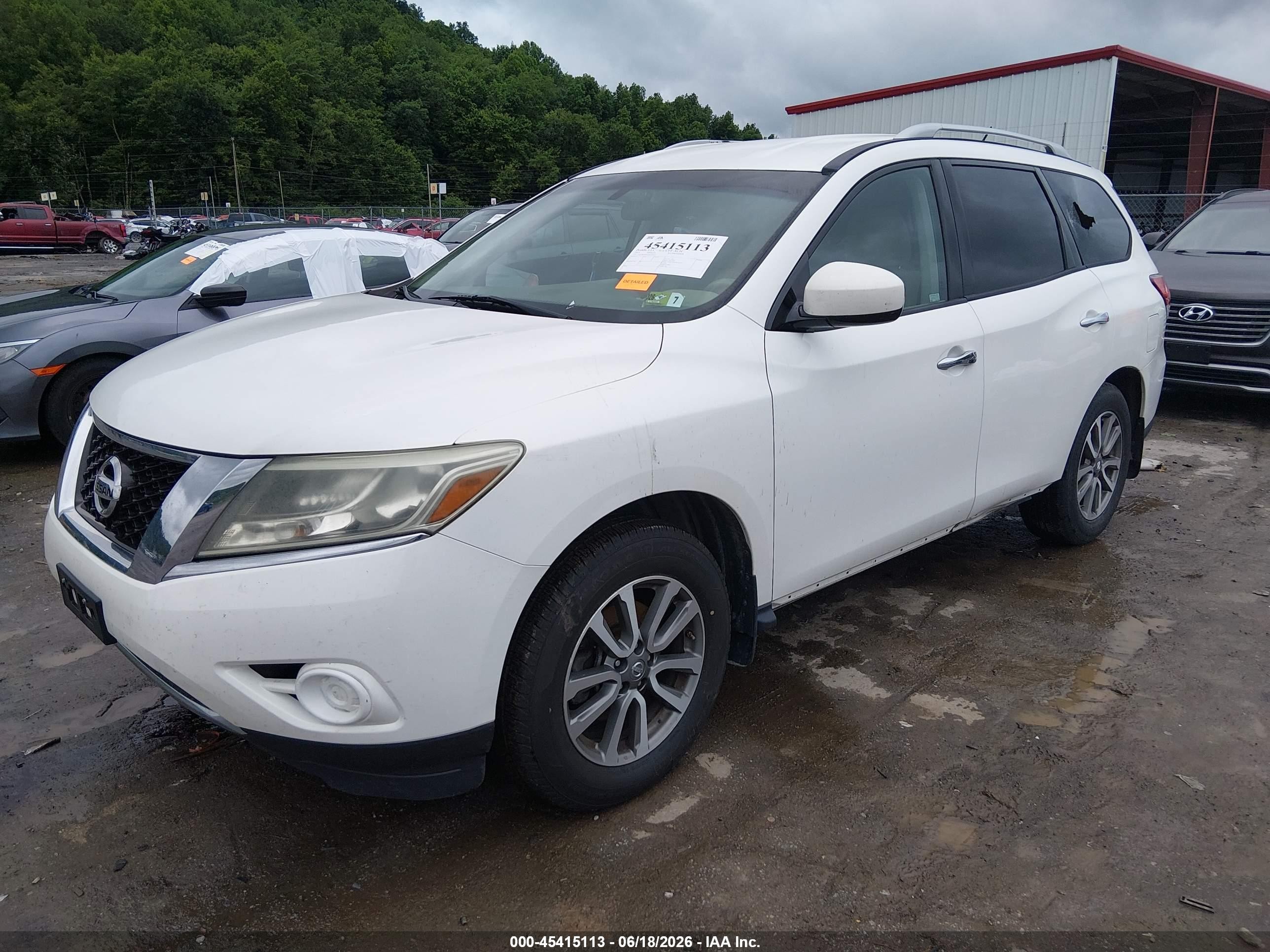 2013 Nissan Pathfinder Sv White vin: 5N1AR2MM1DC659112
