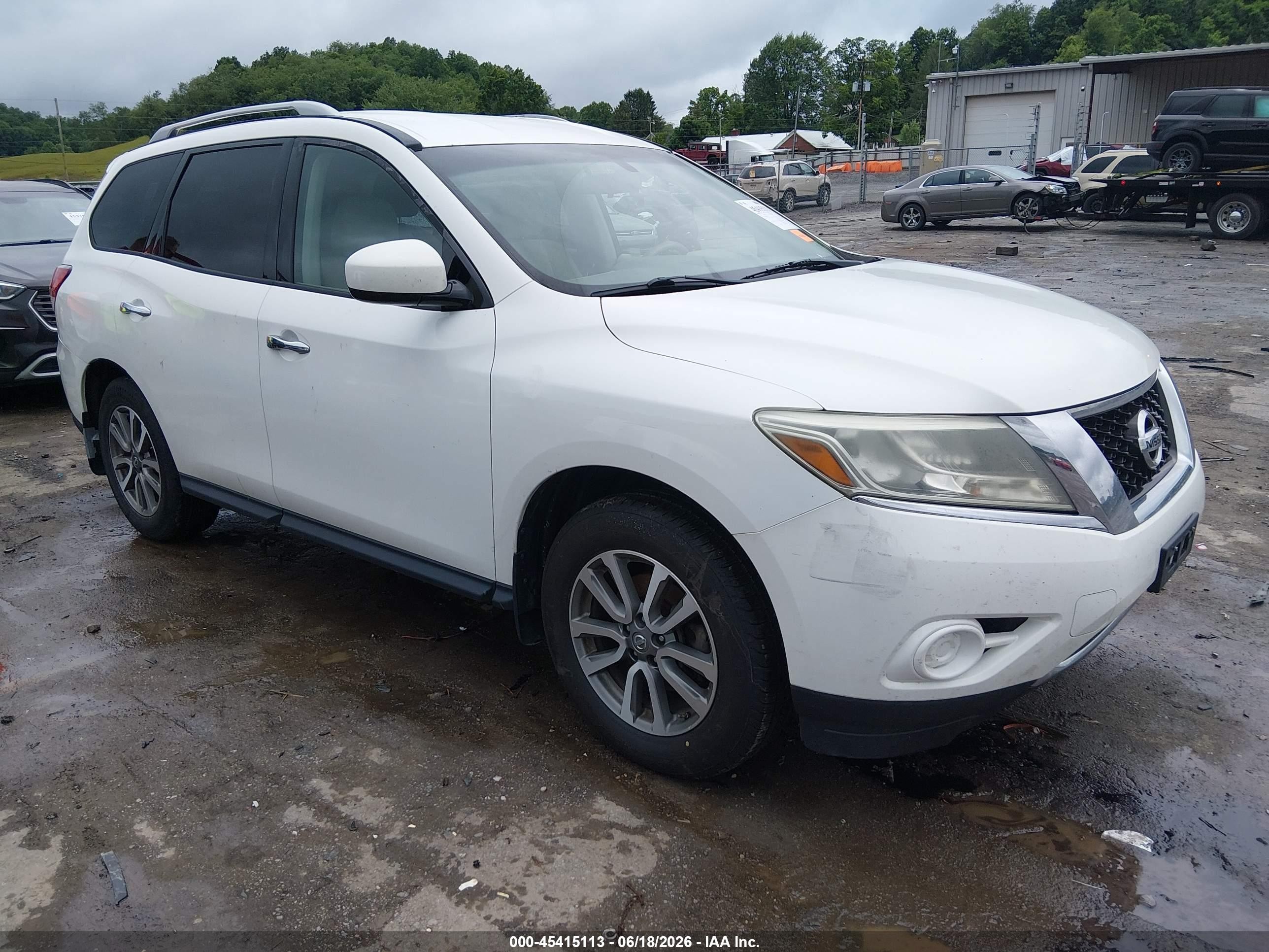 2013 Nissan Pathfinder Sv White vin: 5N1AR2MM1DC659112