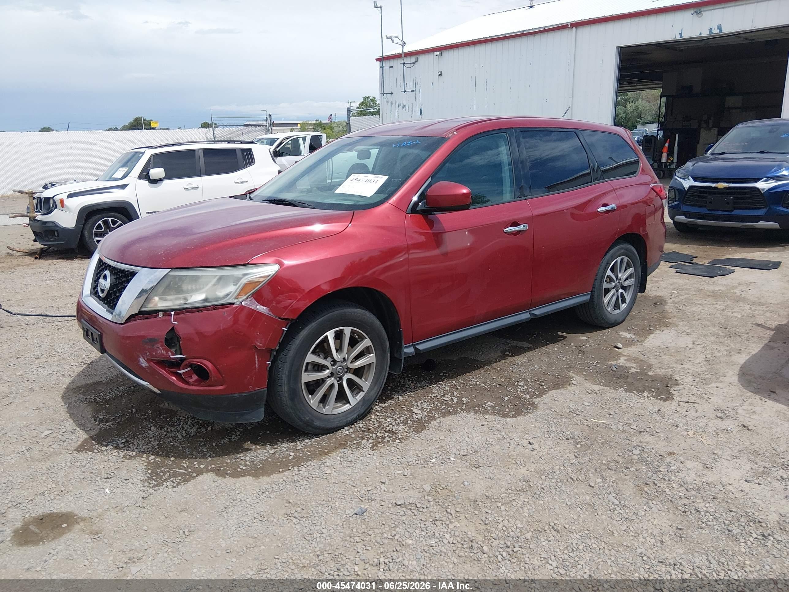 2013 Nissan Pathfinder S Red vin: 5N1AR2MM1DC670238