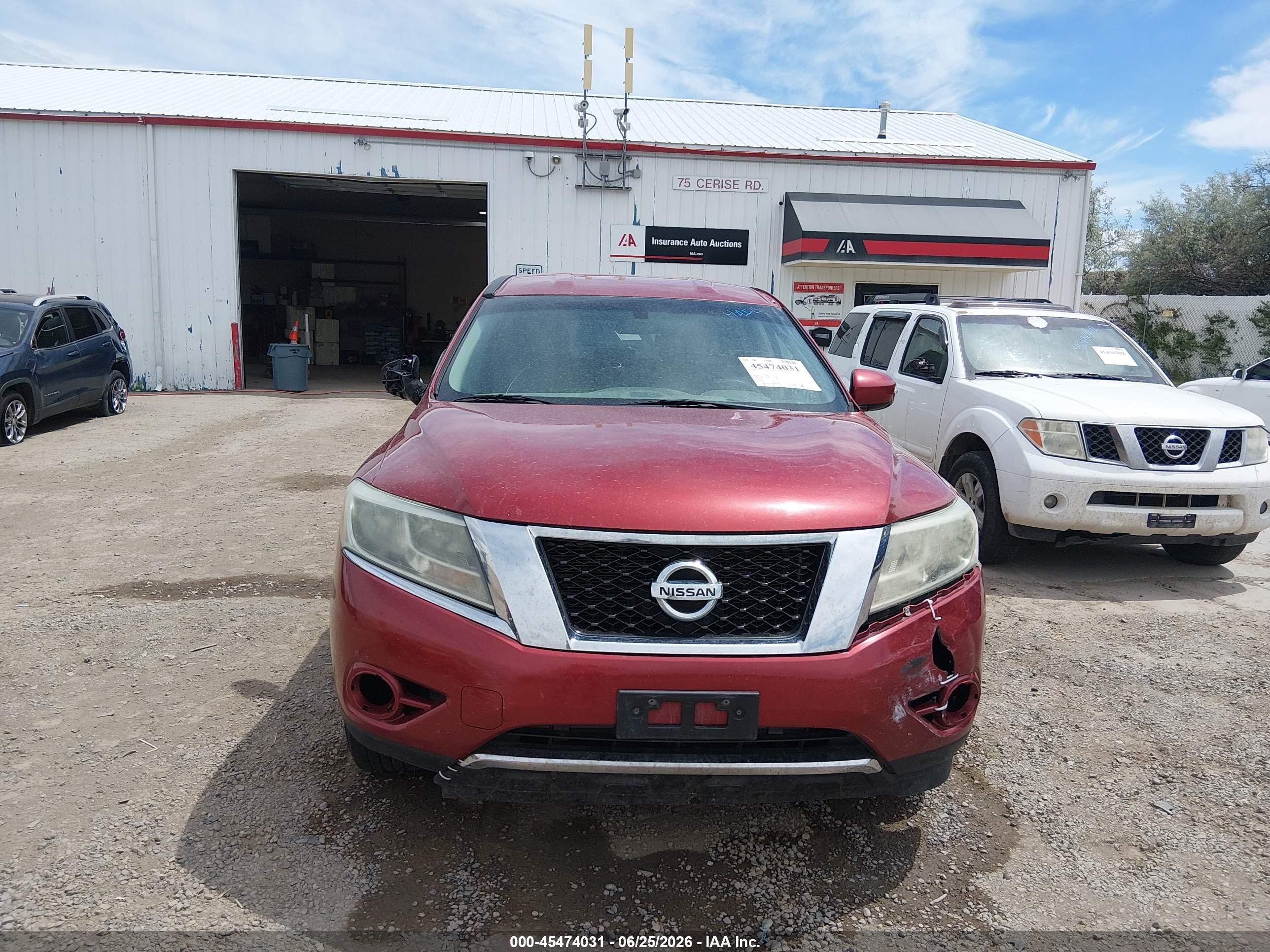 2013 Nissan Pathfinder S Red vin: 5N1AR2MM1DC670238