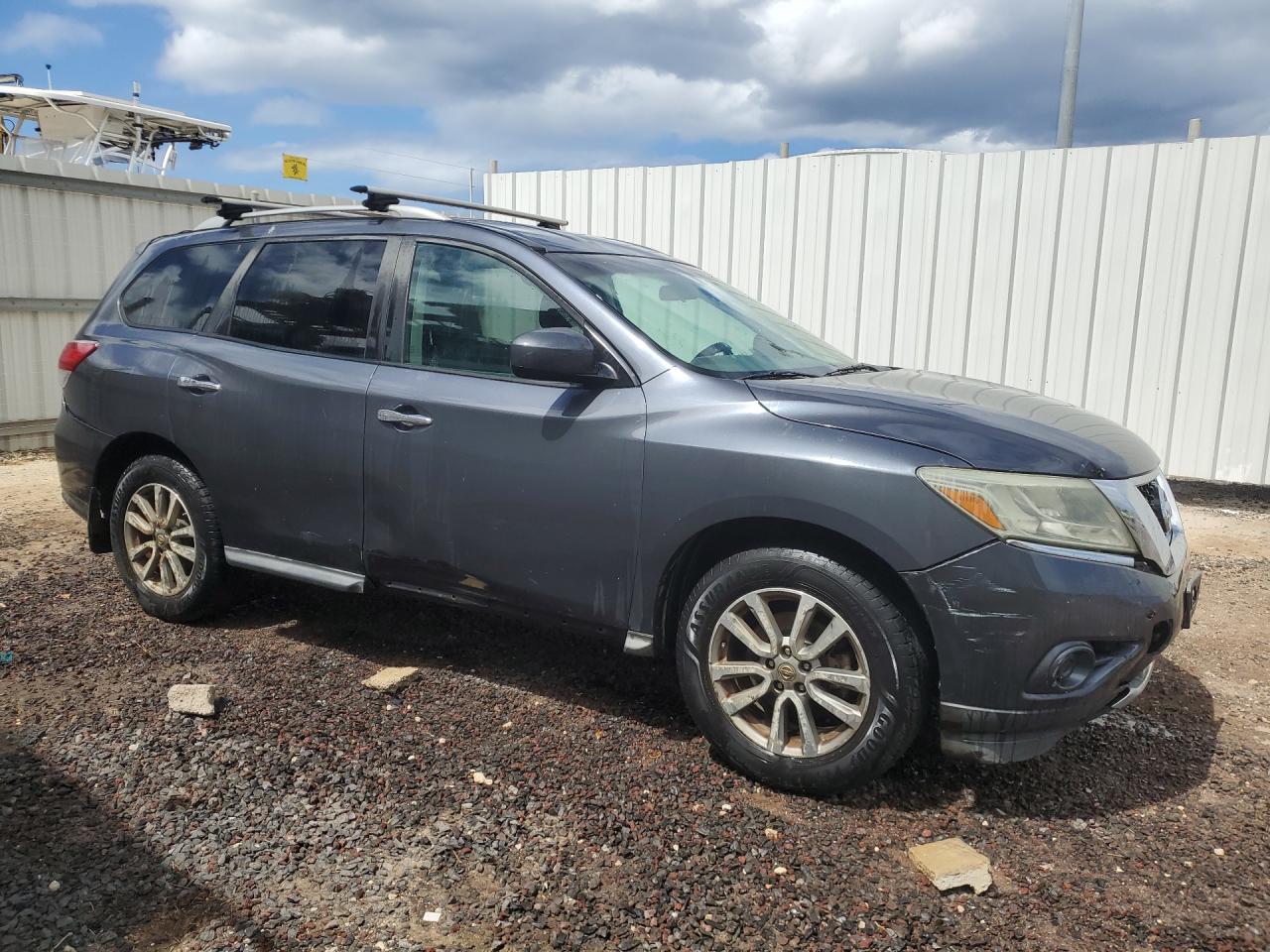 2013 Nissan Pathfinder S Blue vin: 5N1AR2MM1DC681336 Damage: Right Front Fender, Heavy Scratch, 1/2 To 1 Inch