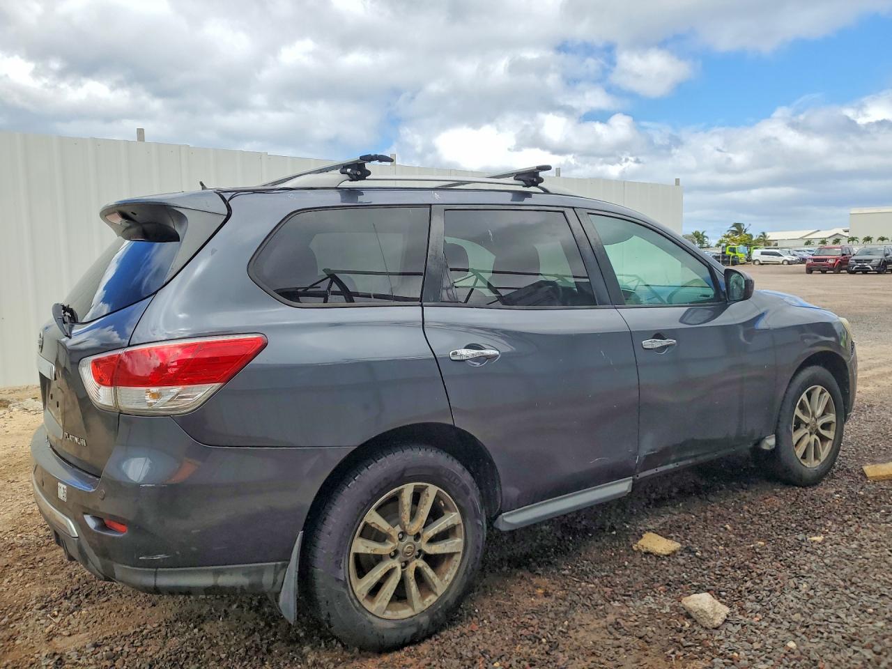 2013 Nissan Pathfinder S Blue vin: 5N1AR2MM1DC681336