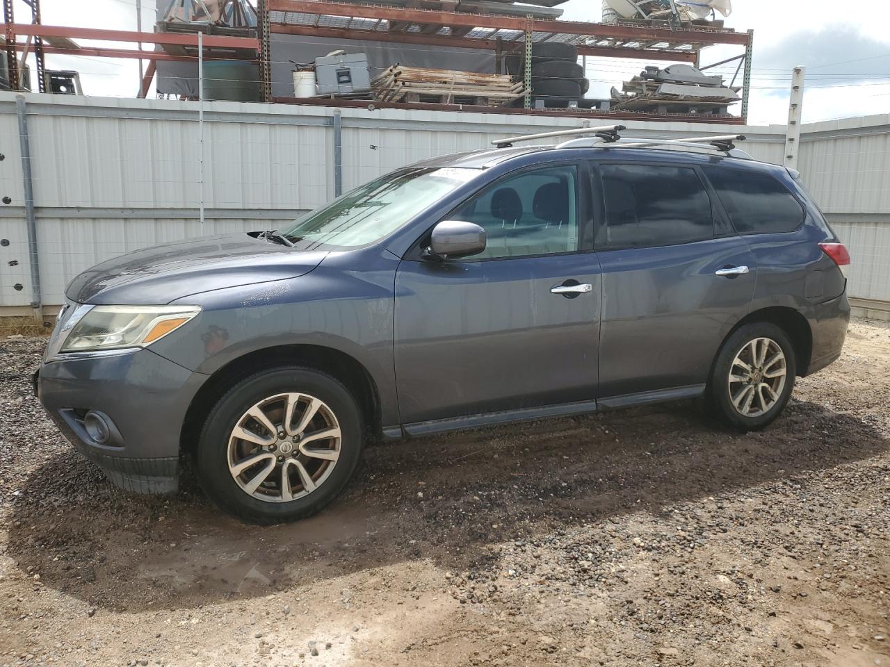2013 Nissan Pathfinder S Blue vin: 5N1AR2MM1DC681336 Damage: Left Front Fender, Dent(S) W/No Paint Dmg, < 1/8 Inch