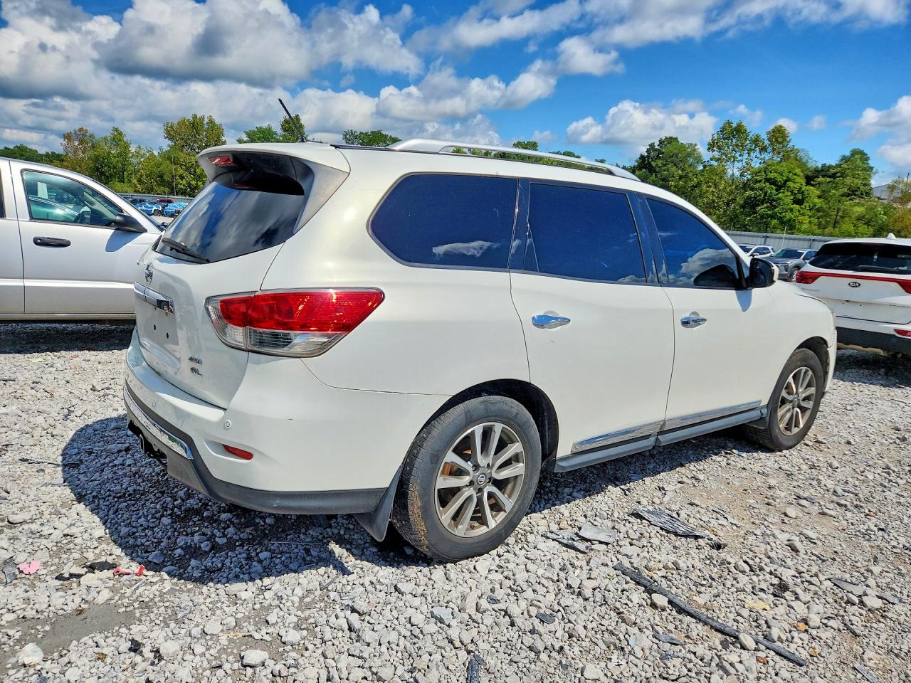 2014 Nissan Pathfinder White vin: 5N1AR2MM1EC620604