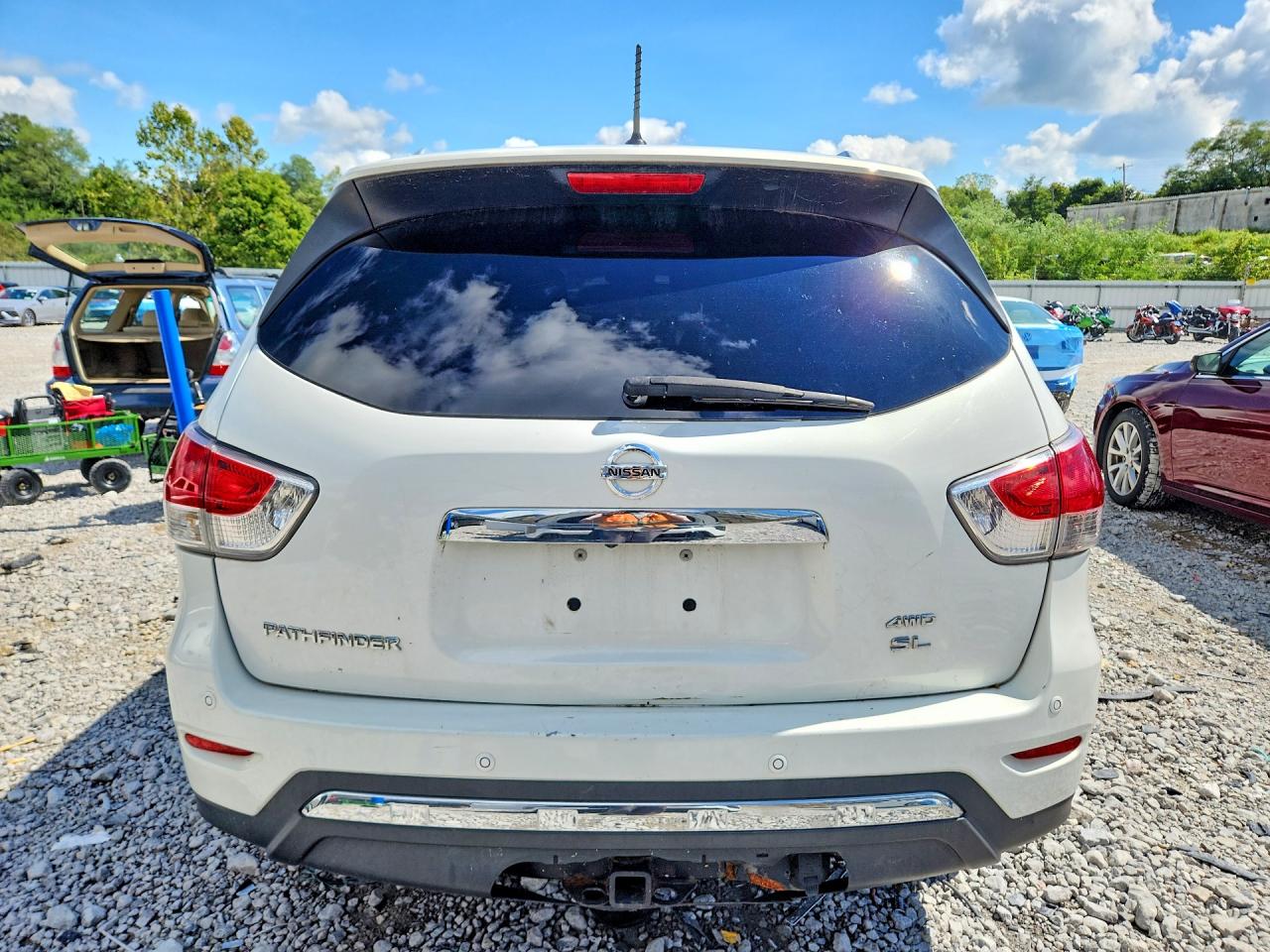2014 Nissan Pathfinder White vin: 5N1AR2MM1EC620604