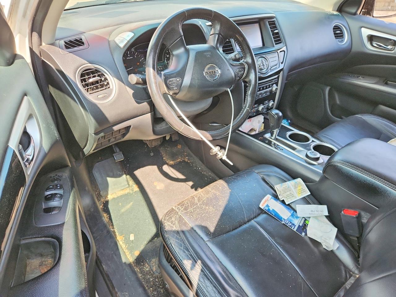 2014 Nissan Pathfinder Sv White vin: 5N1AR2MM1EC632168