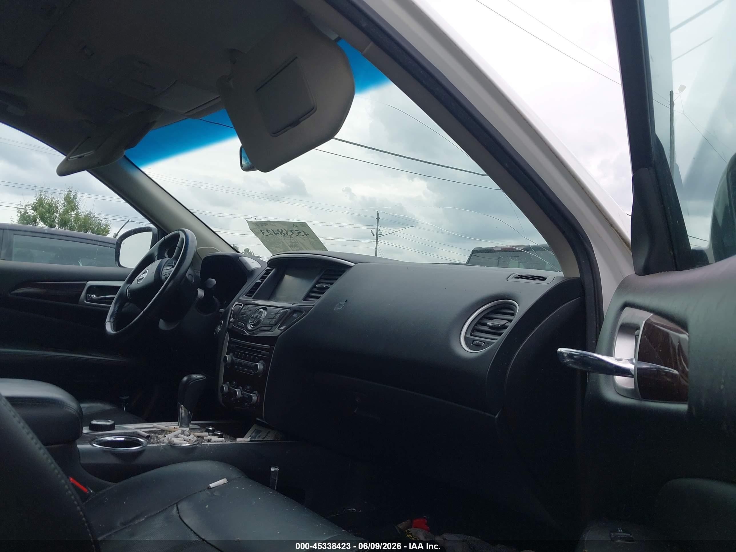 2014 Nissan Pathfinder Platinum White vin: 5N1AR2MM1EC652548