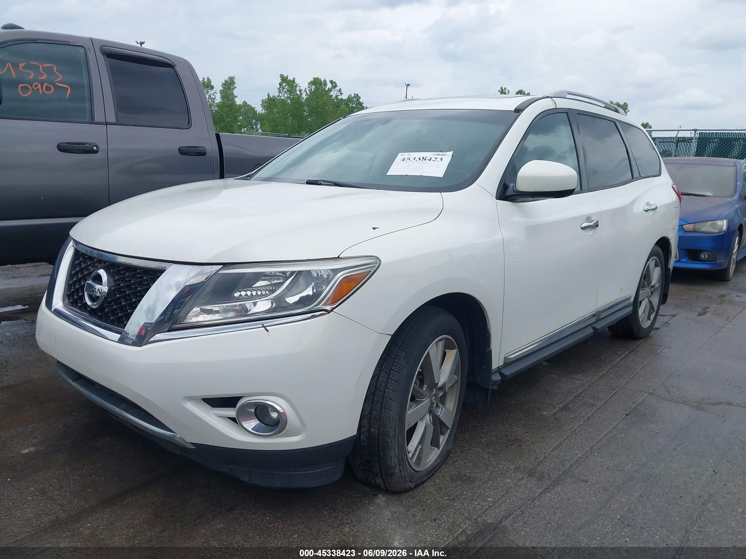 2014 Nissan Pathfinder Platinum White vin: 5N1AR2MM1EC652548