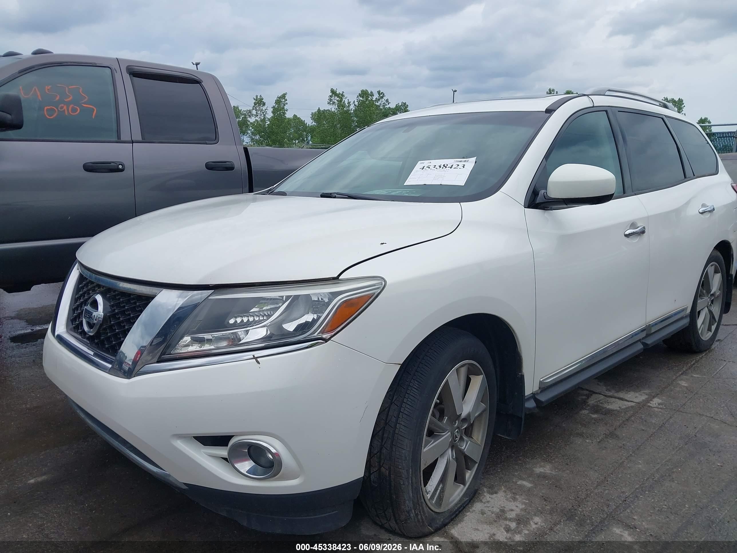 2014 Nissan Pathfinder Platinum White vin: 5N1AR2MM1EC652548