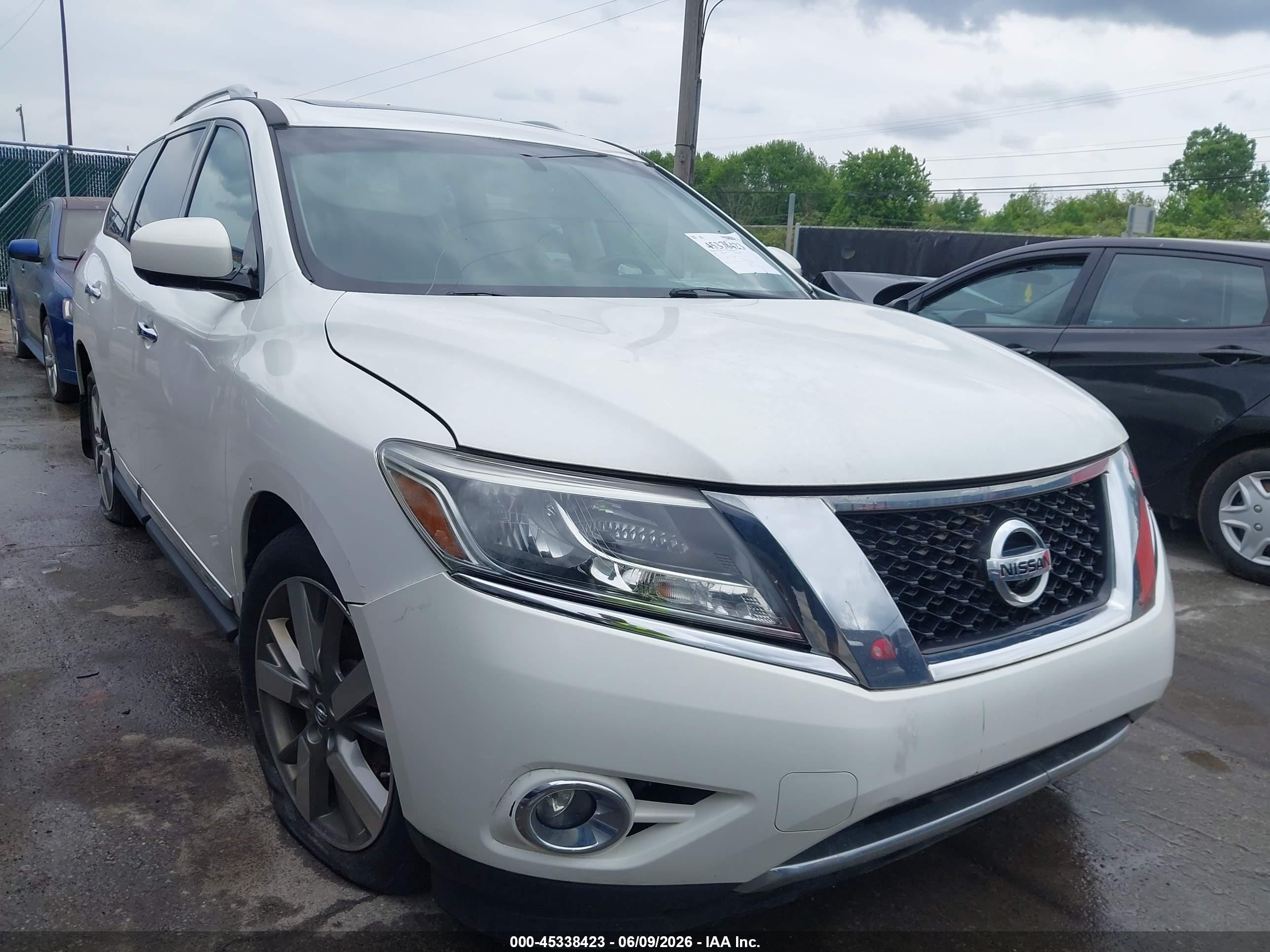 2014 Nissan Pathfinder Platinum White vin: 5N1AR2MM1EC652548