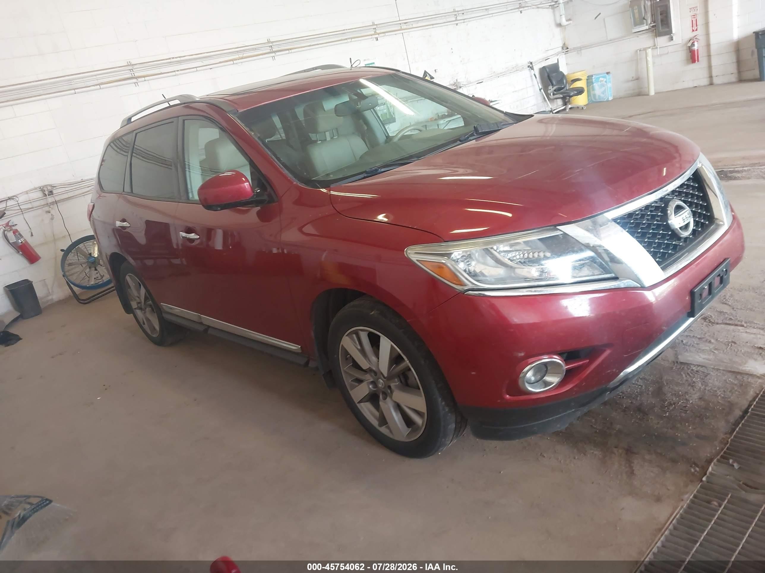 2014 Nissan Pathfinder Platinum Red vin: 5N1AR2MM1EC666322