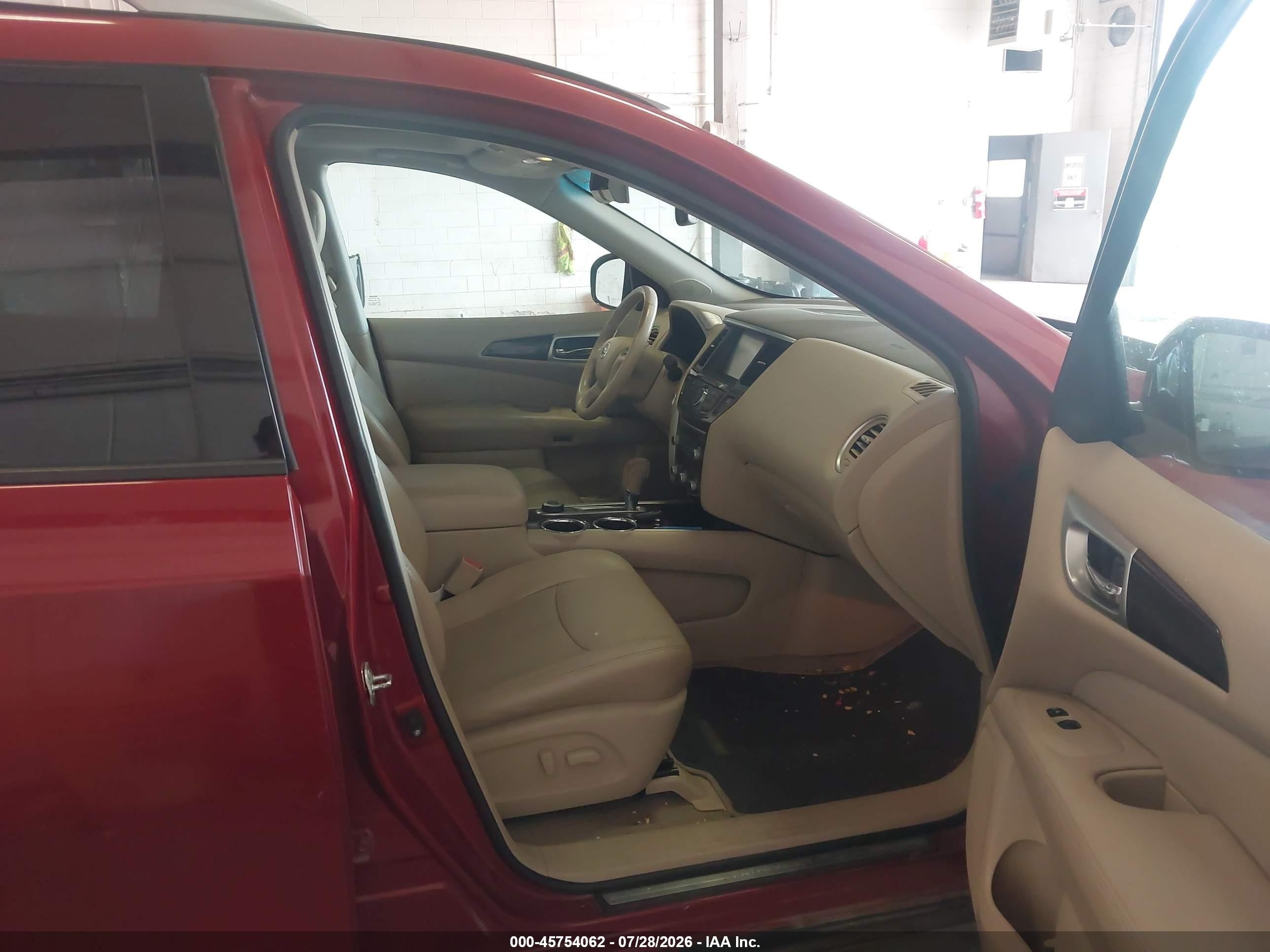 2014 Nissan Pathfinder Platinum Red vin: 5N1AR2MM1EC666322