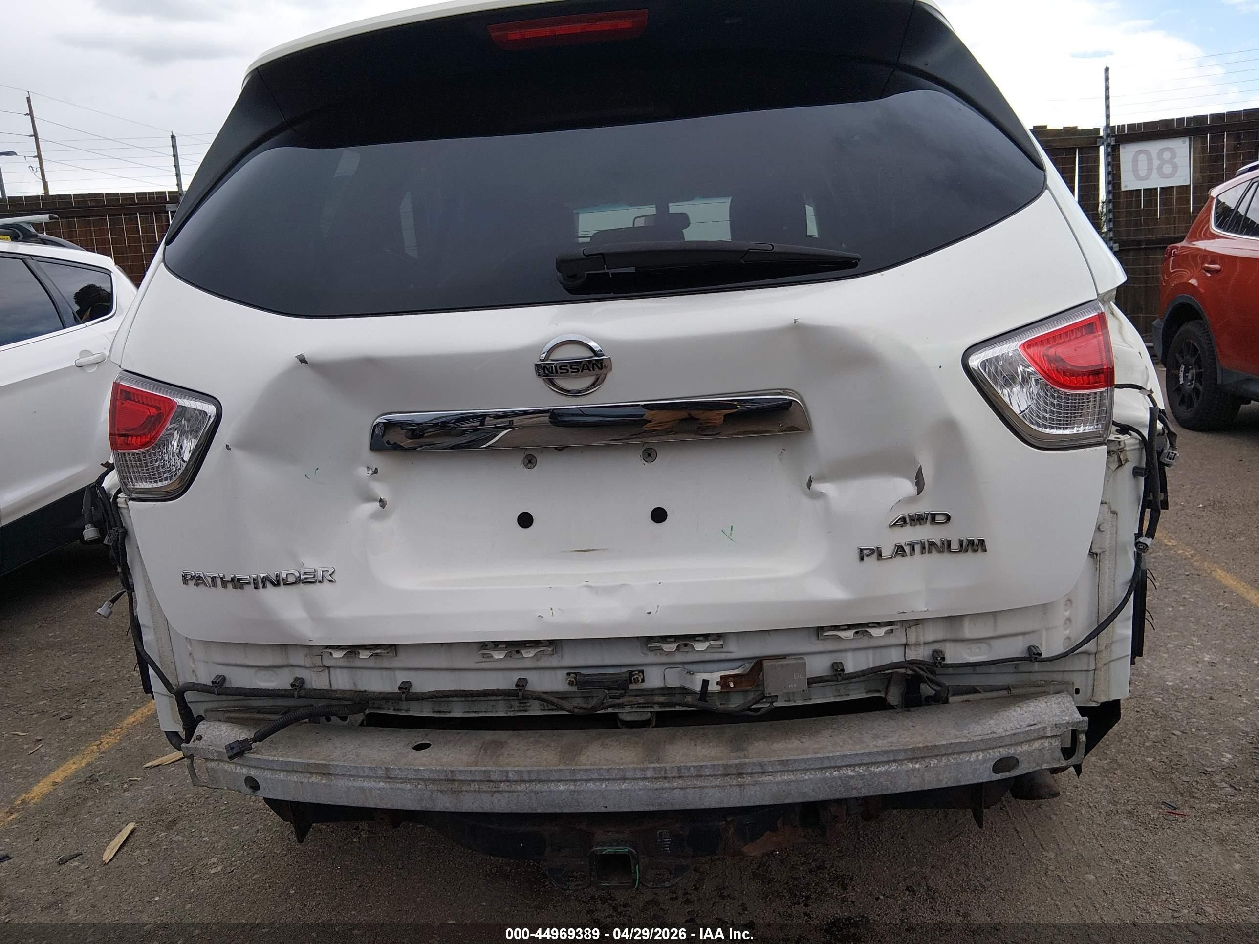 2014 Nissan Pathfinder Platinum White vin: 5N1AR2MM1EC670242