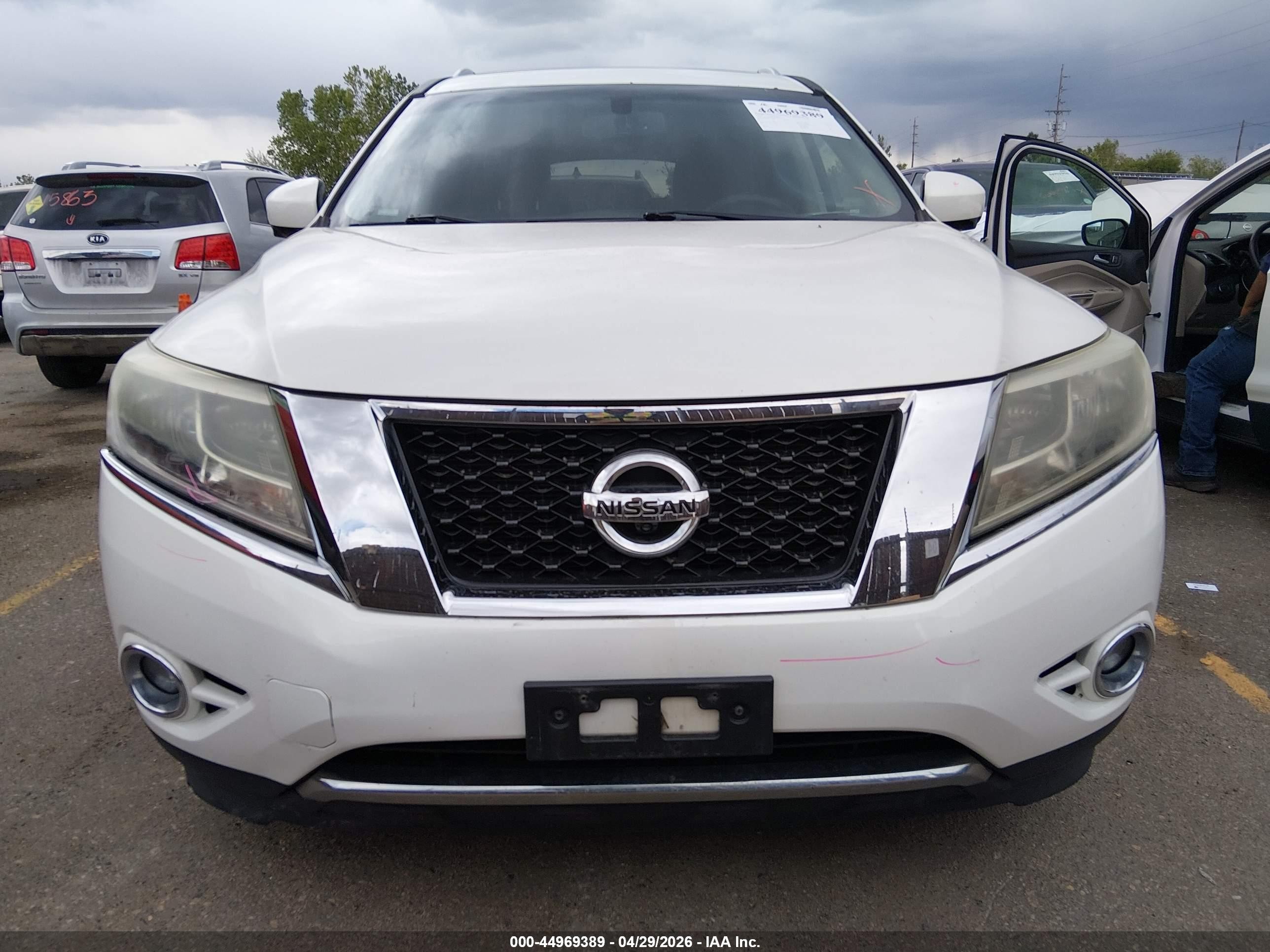 2014 Nissan Pathfinder Platinum White vin: 5N1AR2MM1EC670242