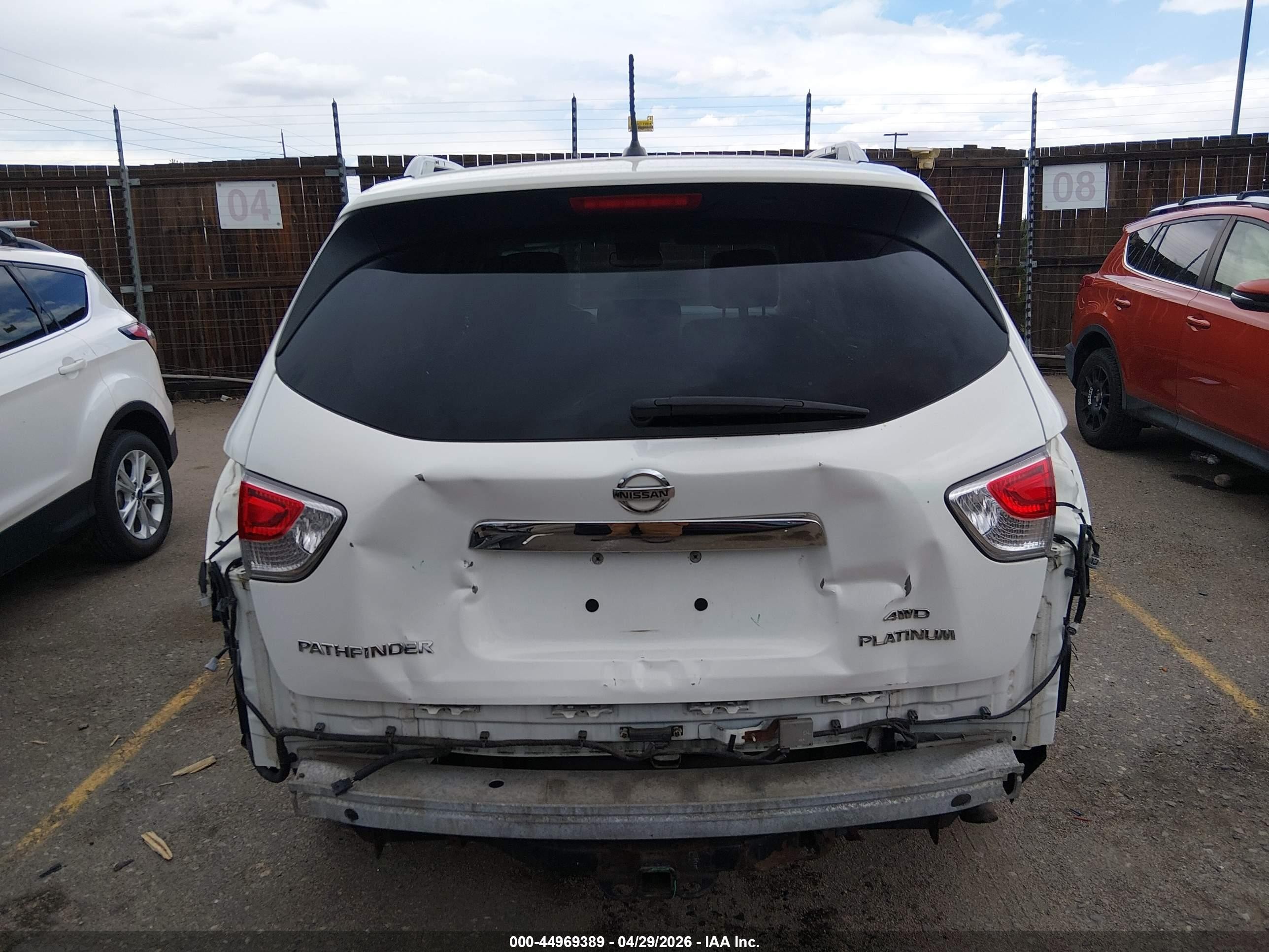 2014 Nissan Pathfinder Platinum White vin: 5N1AR2MM1EC670242