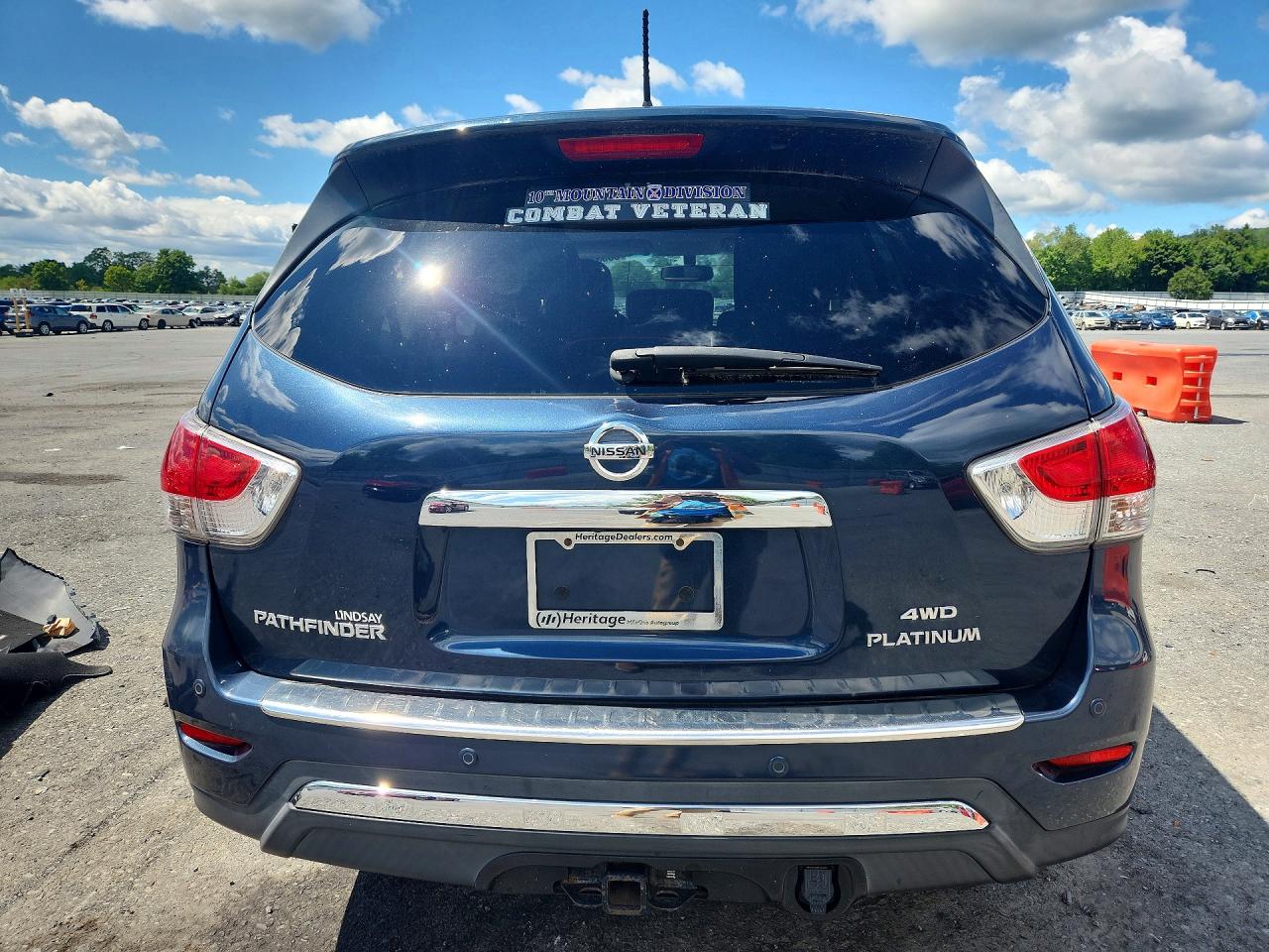 2014 Nissan Pathfinder Platinum Blue vin: 5N1AR2MM1EC682360