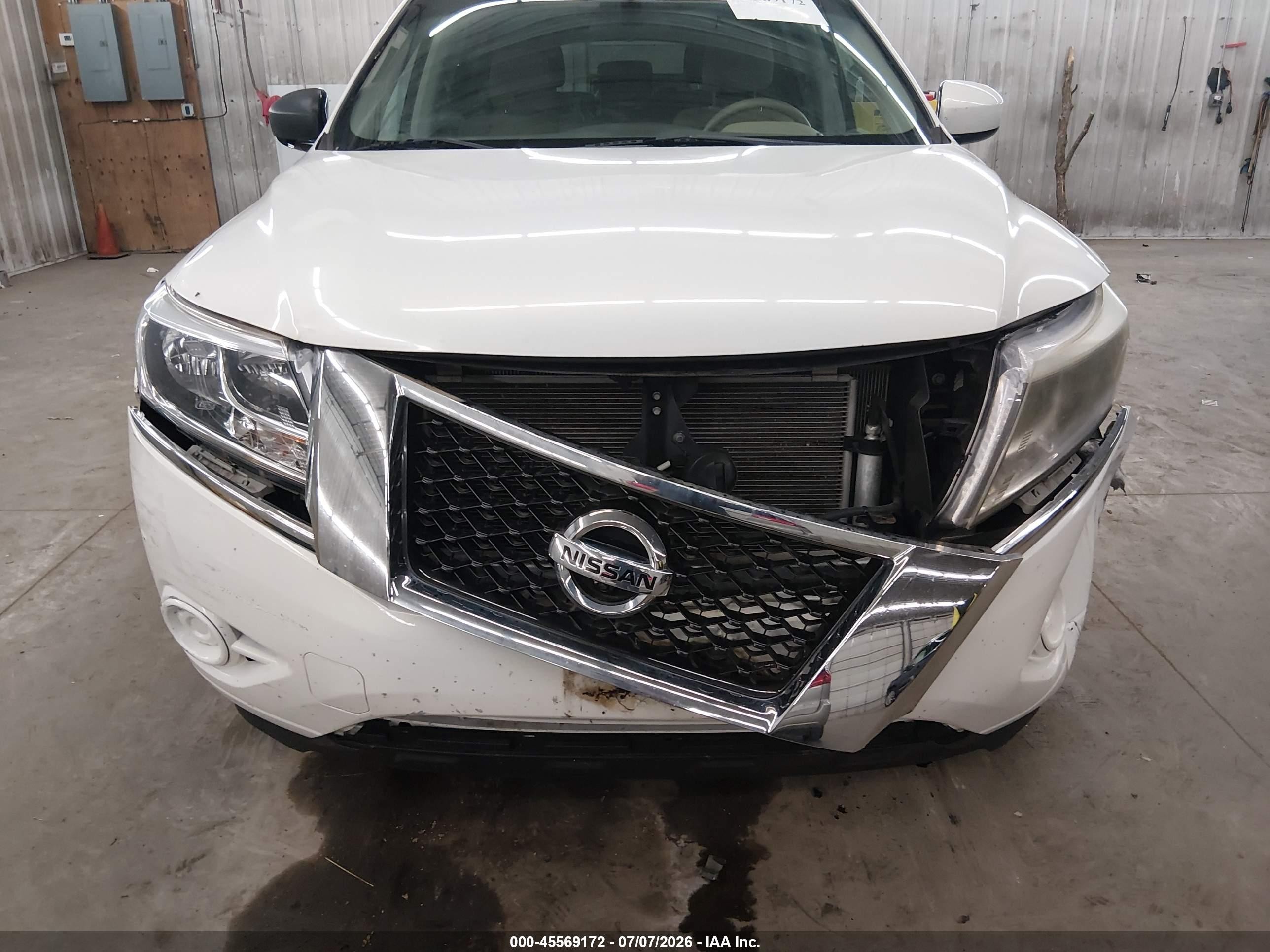 2014 Nissan Pathfinder S White vin: 5N1AR2MM1EC683931