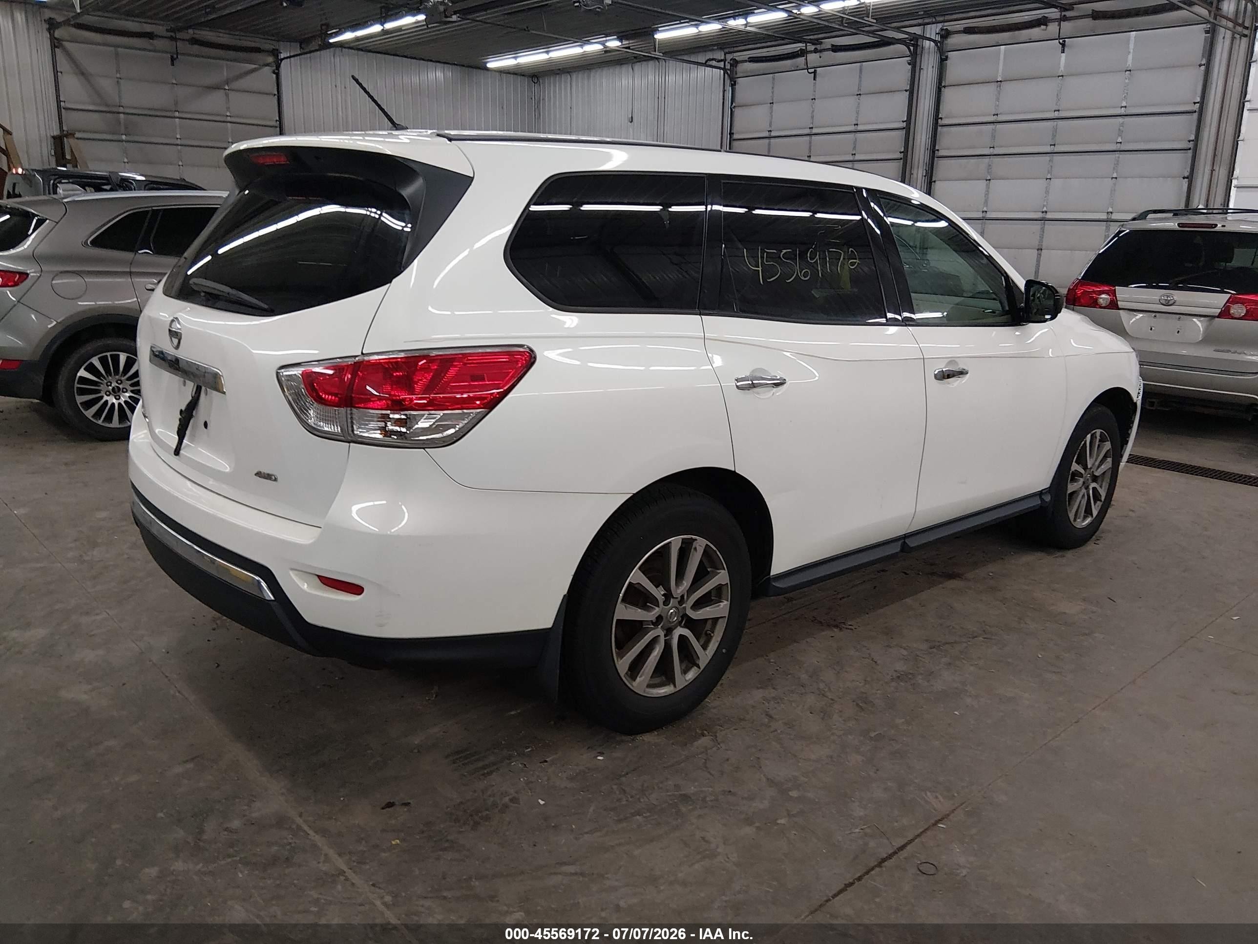 2014 Nissan Pathfinder S White vin: 5N1AR2MM1EC683931