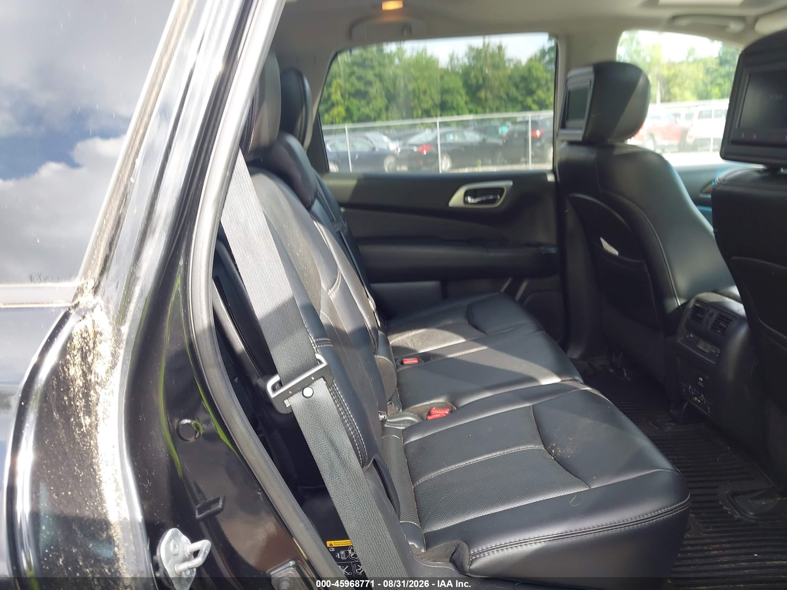 2014 Nissan Pathfinder Platinum Black vin: 5N1AR2MM1EC708973
