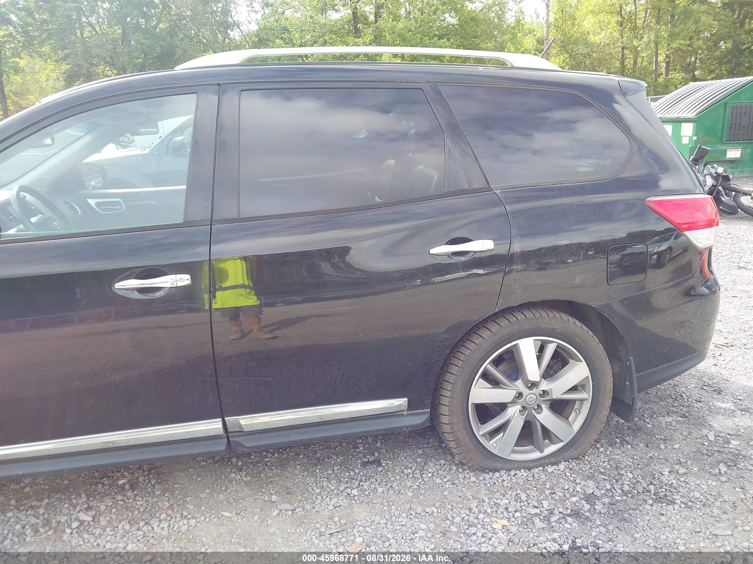 2014 Nissan Pathfinder Platinum Black vin: 5N1AR2MM1EC708973