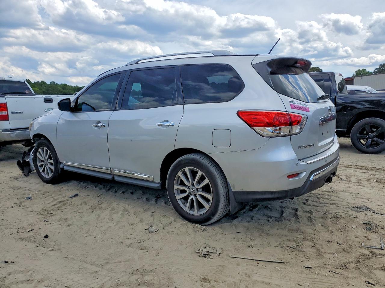 2014 Nissan Pathfinder S Серебряный vin: 5N1AR2MM1EC716314