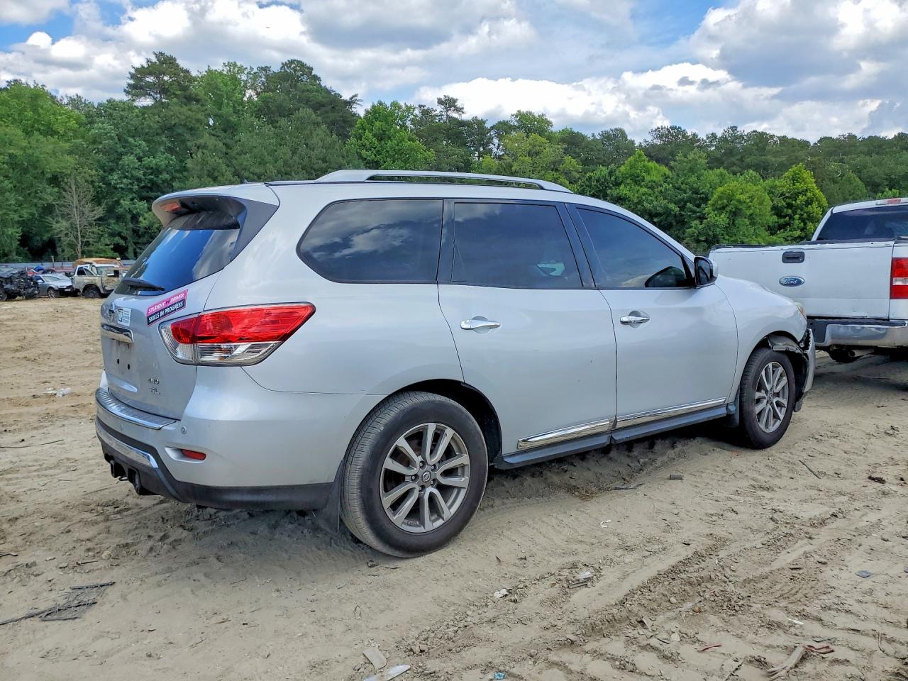 2014 Nissan Pathfinder S Серебряный vin: 5N1AR2MM1EC716314