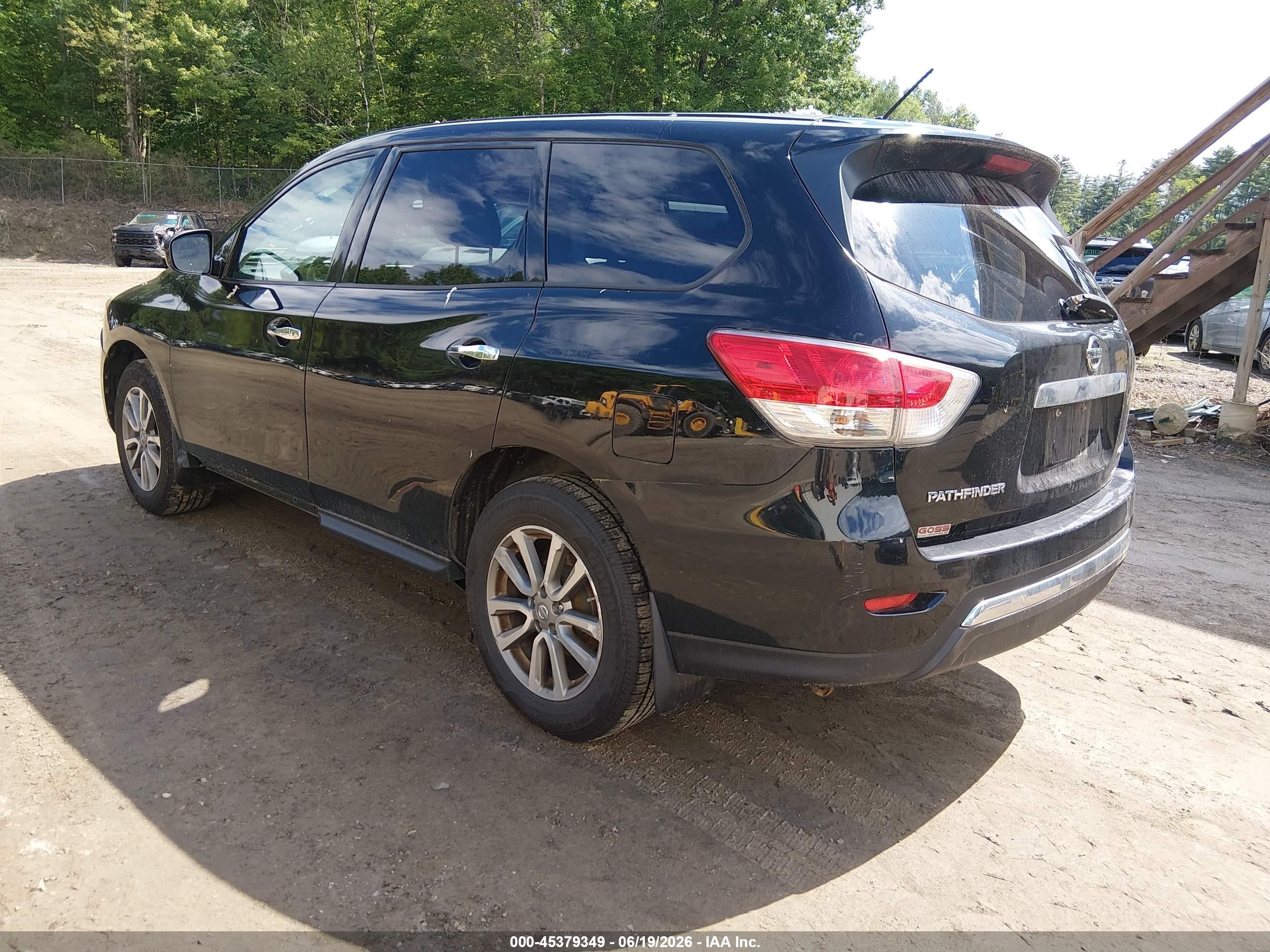 2015 Nissan Pathfinder S Черный vin: 5N1AR2MM1FC602069