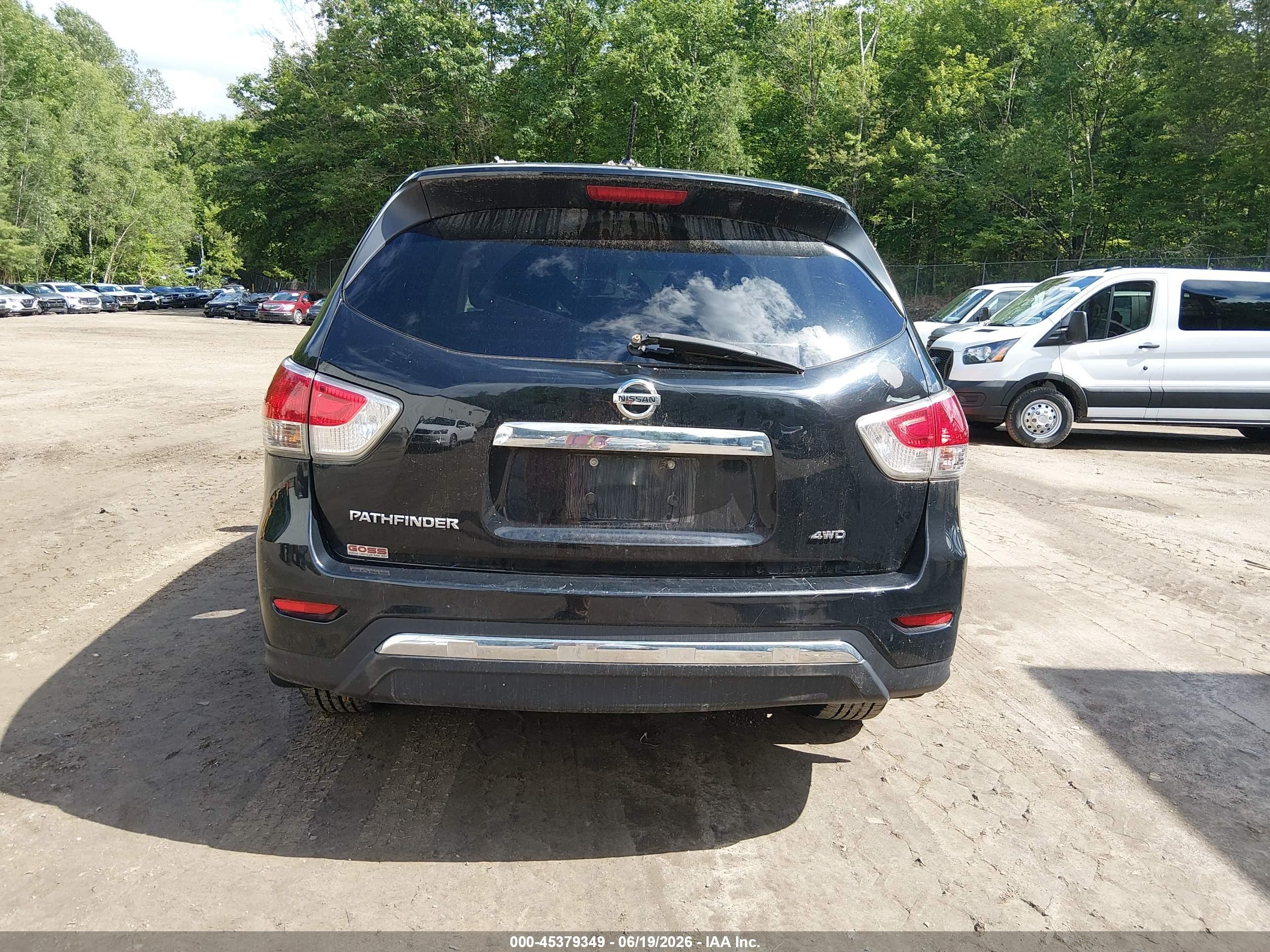 2015 Nissan Pathfinder S Черный vin: 5N1AR2MM1FC602069