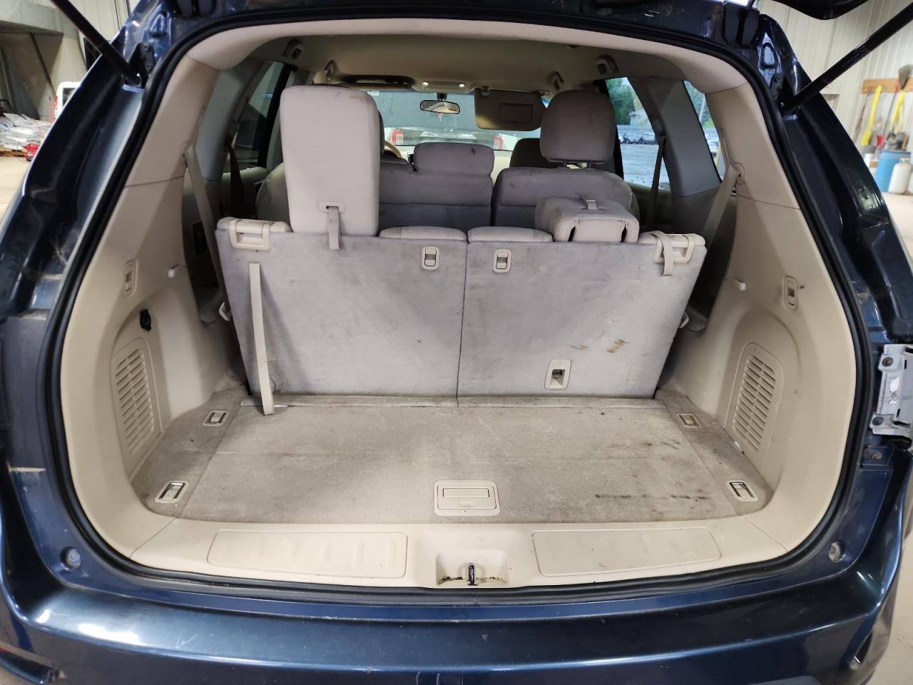 2015 Nissan Pathfinder S Blue vin: 5N1AR2MM1FC620748 Damage: Trunk/Cargo Mat, Stained, Permanent