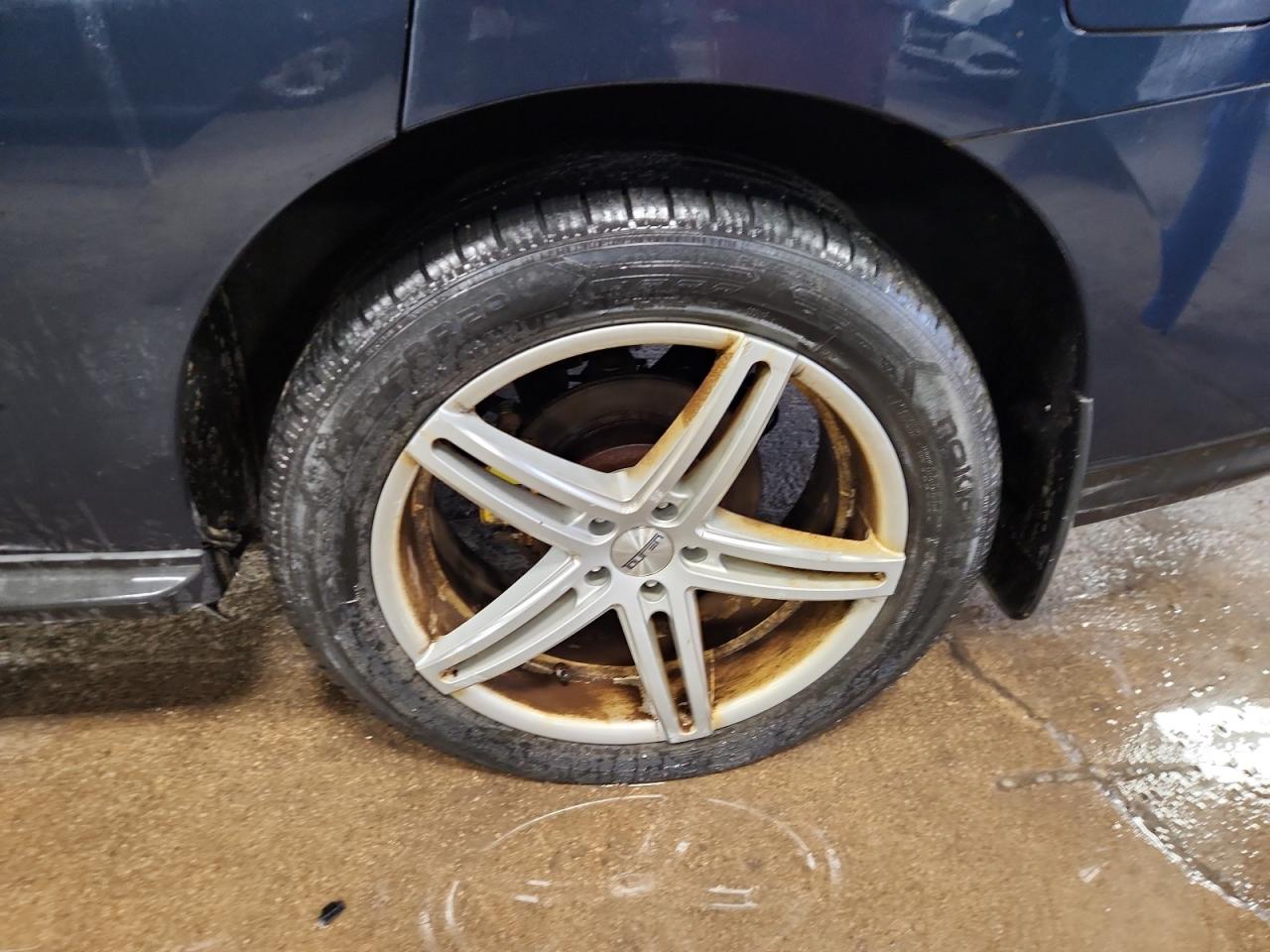 2015 Nissan Pathfinder S Blue vin: 5N1AR2MM1FC620748 Damage: Left Rear Wheel, Rust, Repair Required