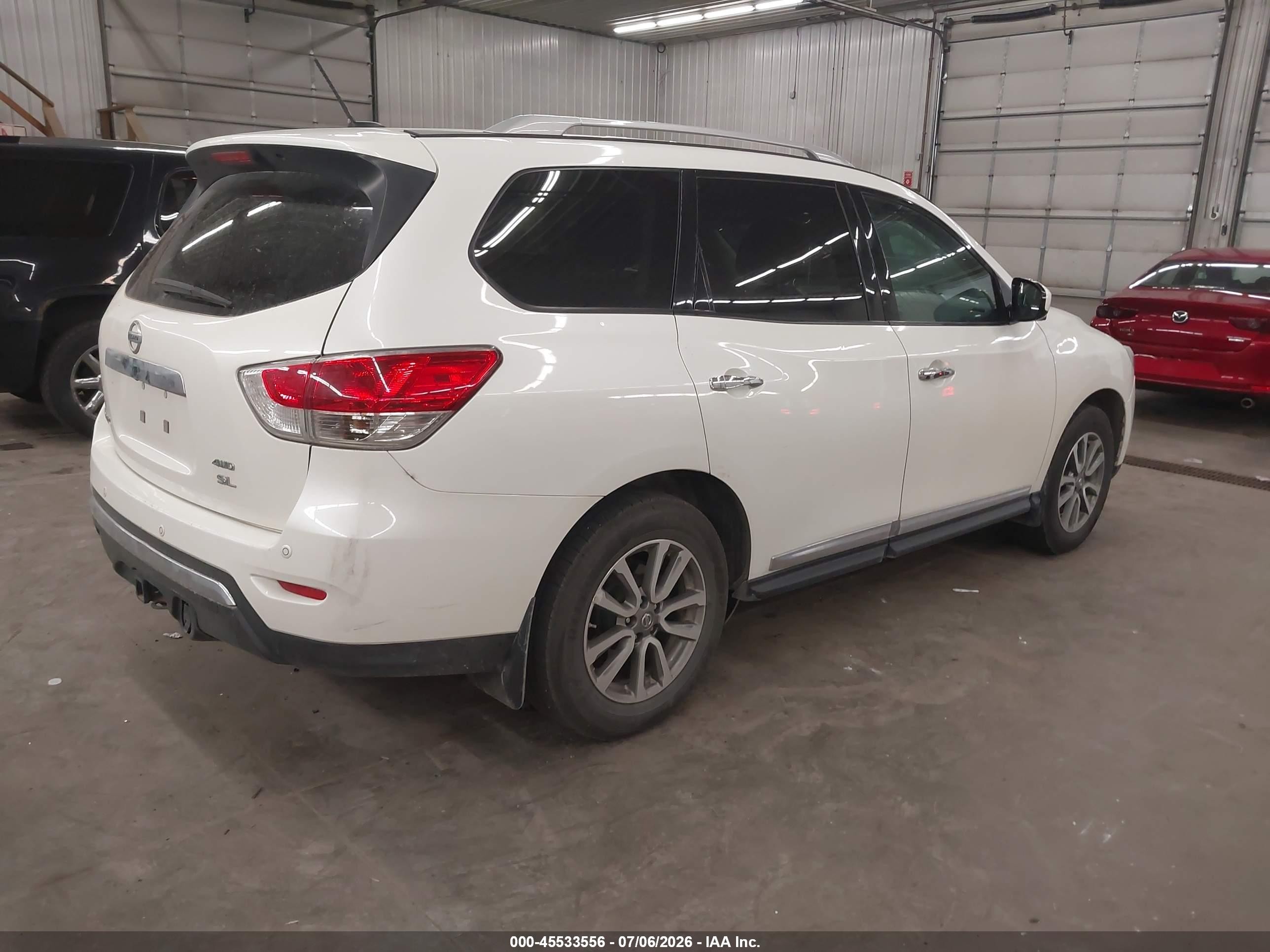 2015 Nissan Pathfinder Sl Белый vin: 5N1AR2MM1FC673868
