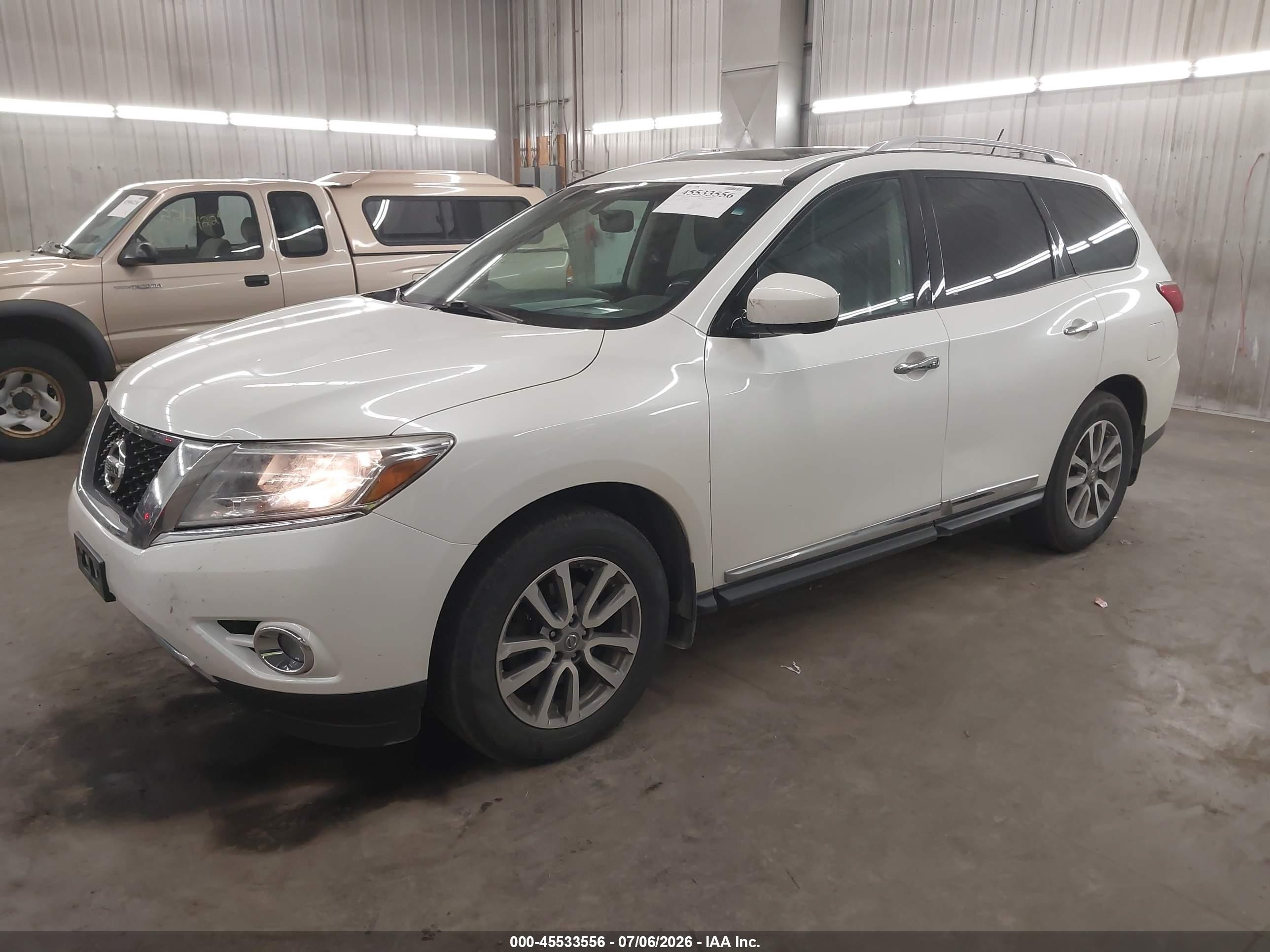 2015 Nissan Pathfinder Sl Белый vin: 5N1AR2MM1FC673868