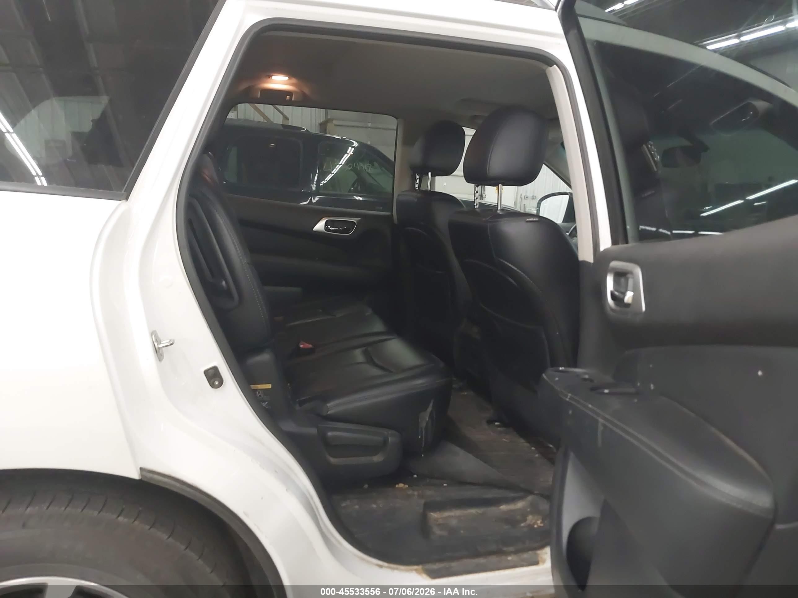 2015 Nissan Pathfinder Sl Белый vin: 5N1AR2MM1FC673868