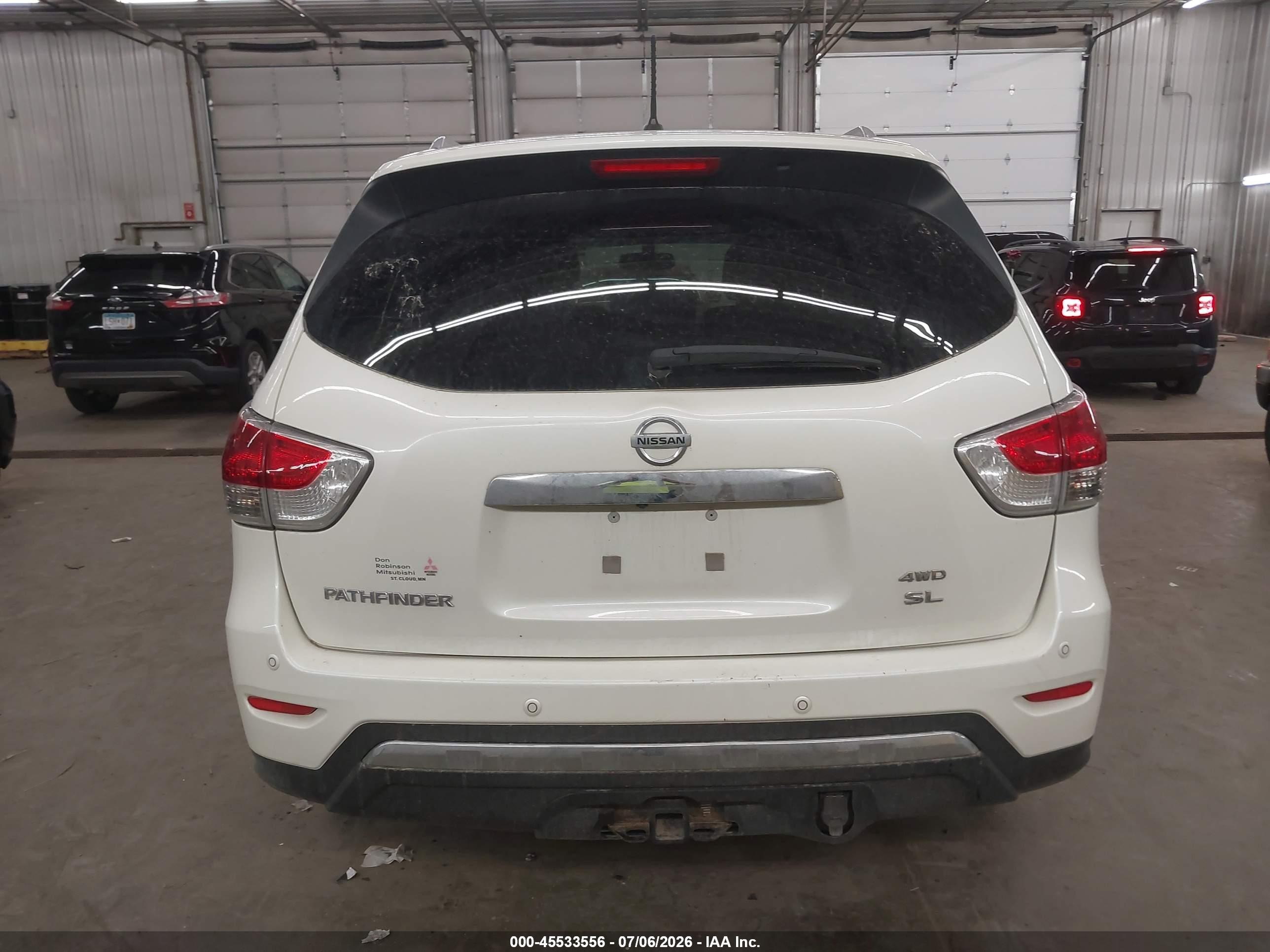2015 Nissan Pathfinder Sl Белый vin: 5N1AR2MM1FC673868