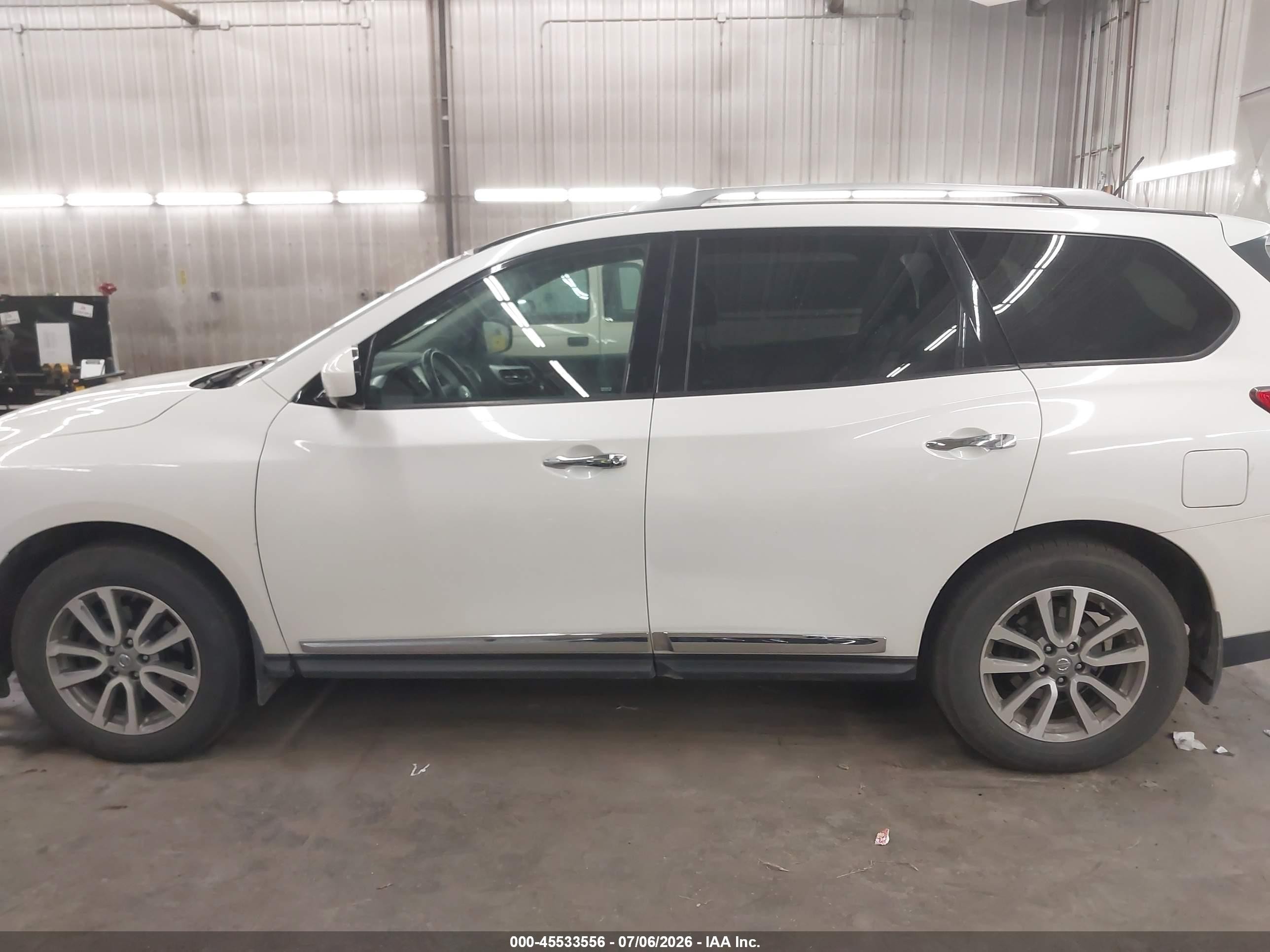 2015 Nissan Pathfinder Sl Белый vin: 5N1AR2MM1FC673868