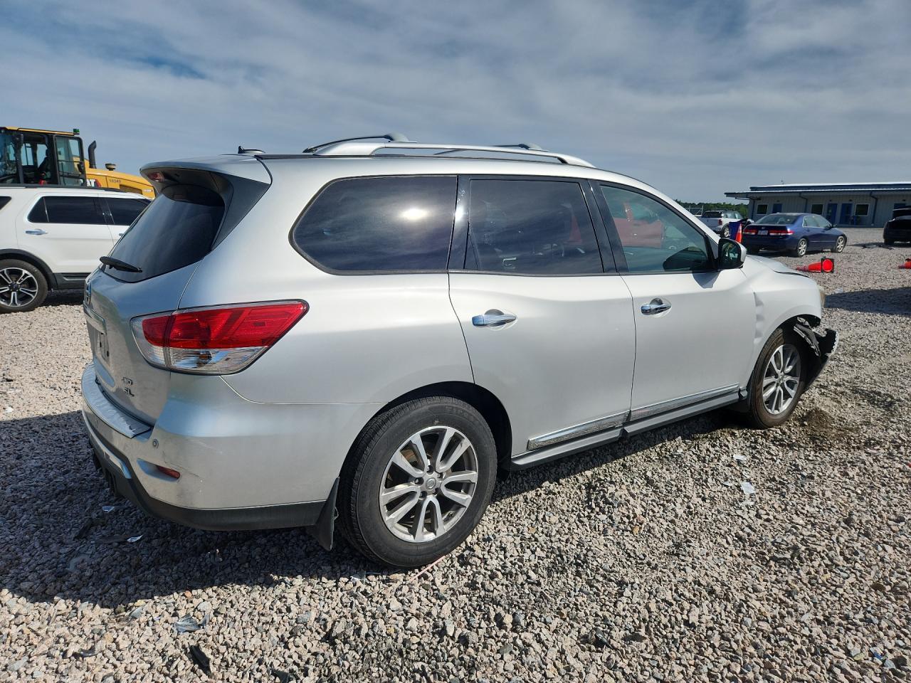 2015 Nissan Pathfinder Sl Silver vin: 5N1AR2MM1FC707761