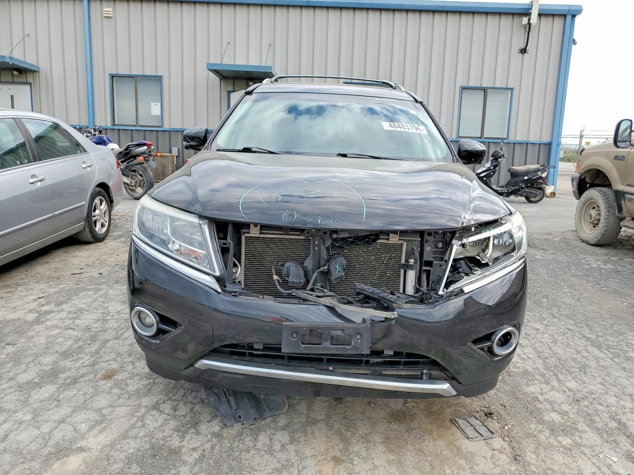 2016 Nissan Pathfinder Platinum Black vin: 5N1AR2MM1GC600341