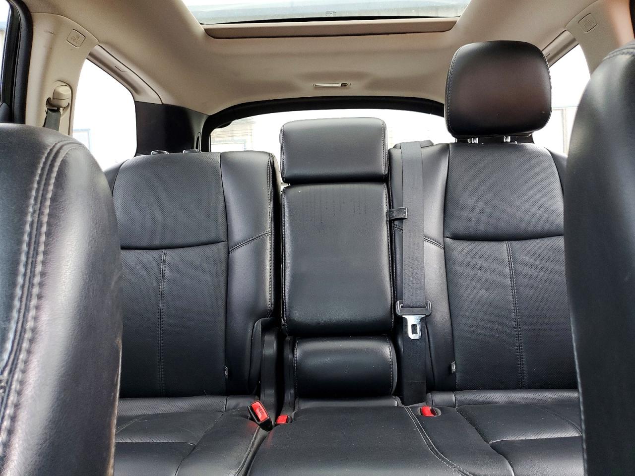2016 Nissan Pathfinder Platinum Black vin: 5N1AR2MM1GC600341