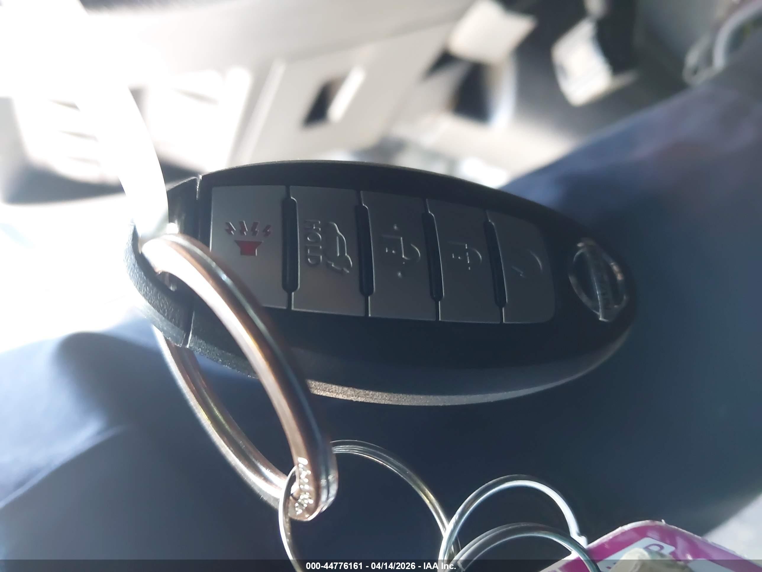 2013 Nissan Pathfinder Platinum Gray vin: 5N1AR2MM2DC605141