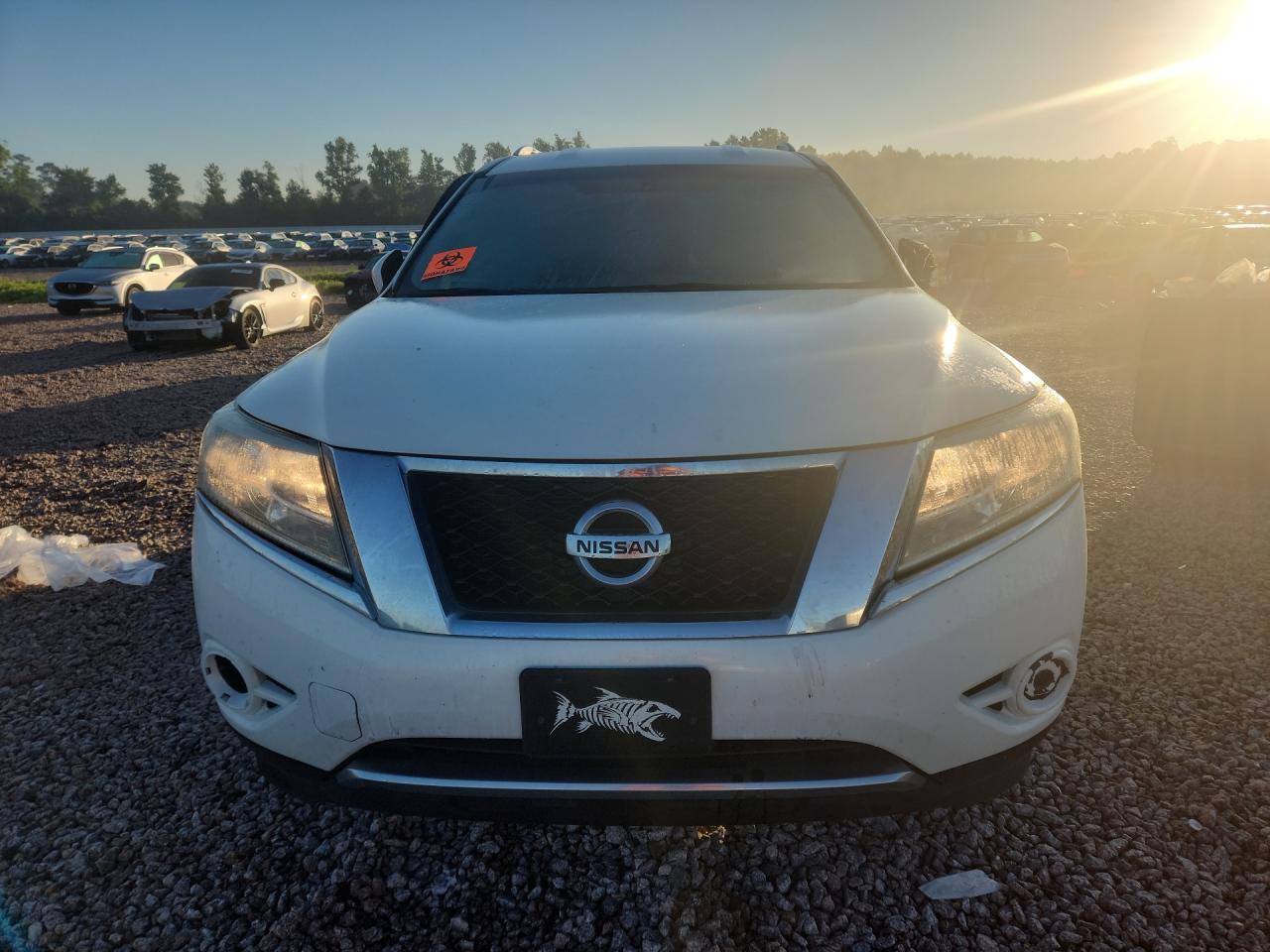 2013 Nissan Pathfinder S White vin: 5N1AR2MM2DC605821
