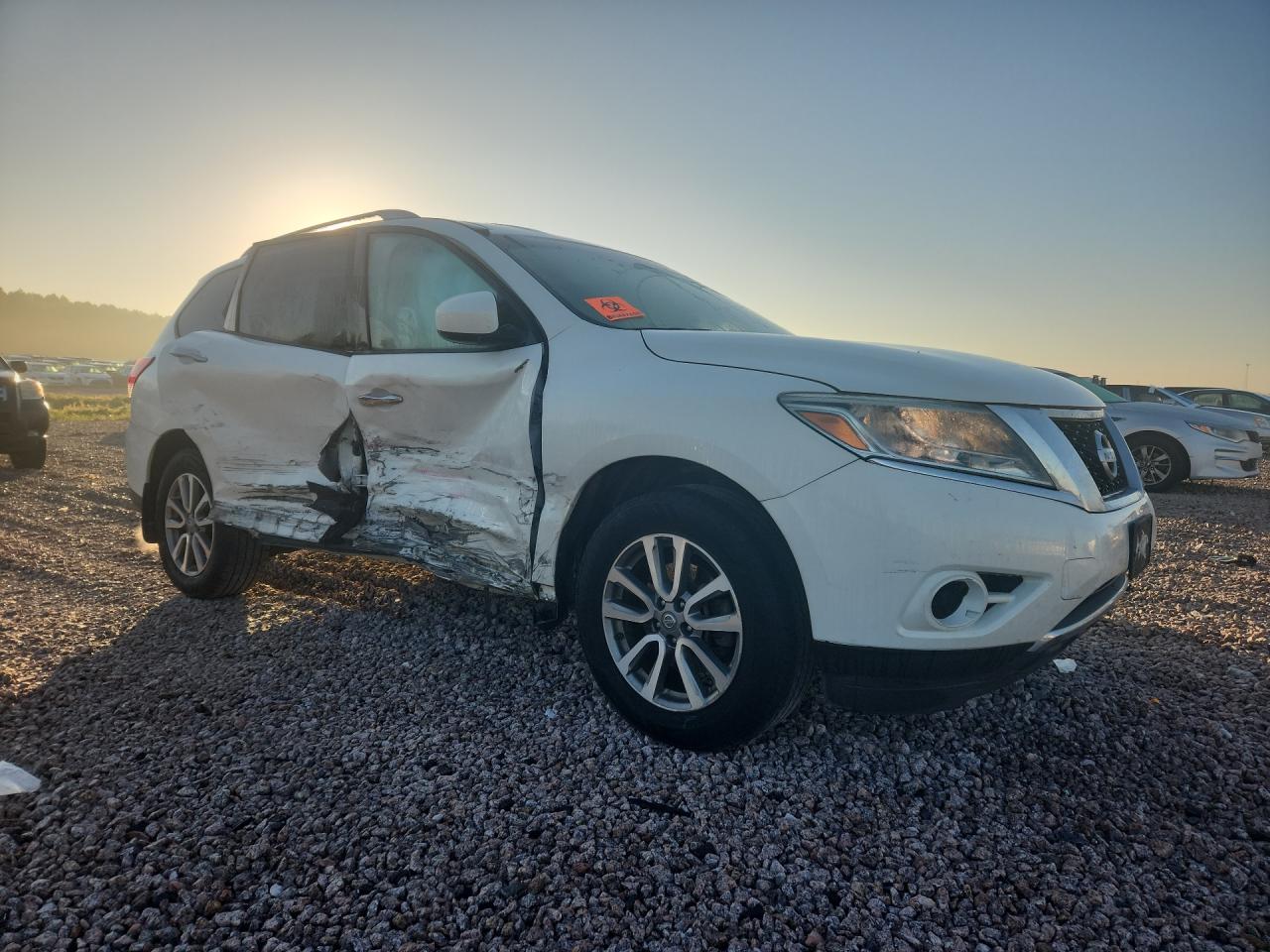 2013 Nissan Pathfinder S White vin: 5N1AR2MM2DC605821