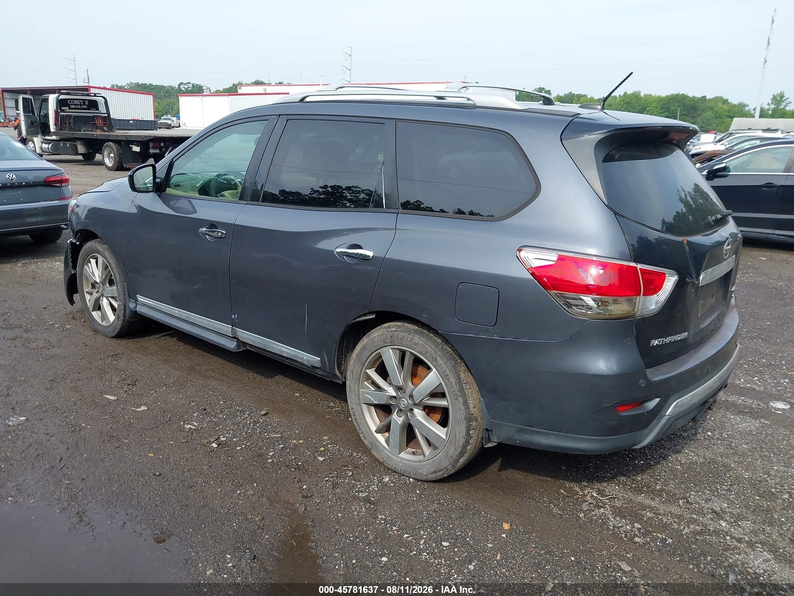 2013 Nissan Pathfinder Platinum Gray vin: 5N1AR2MM2DC608055