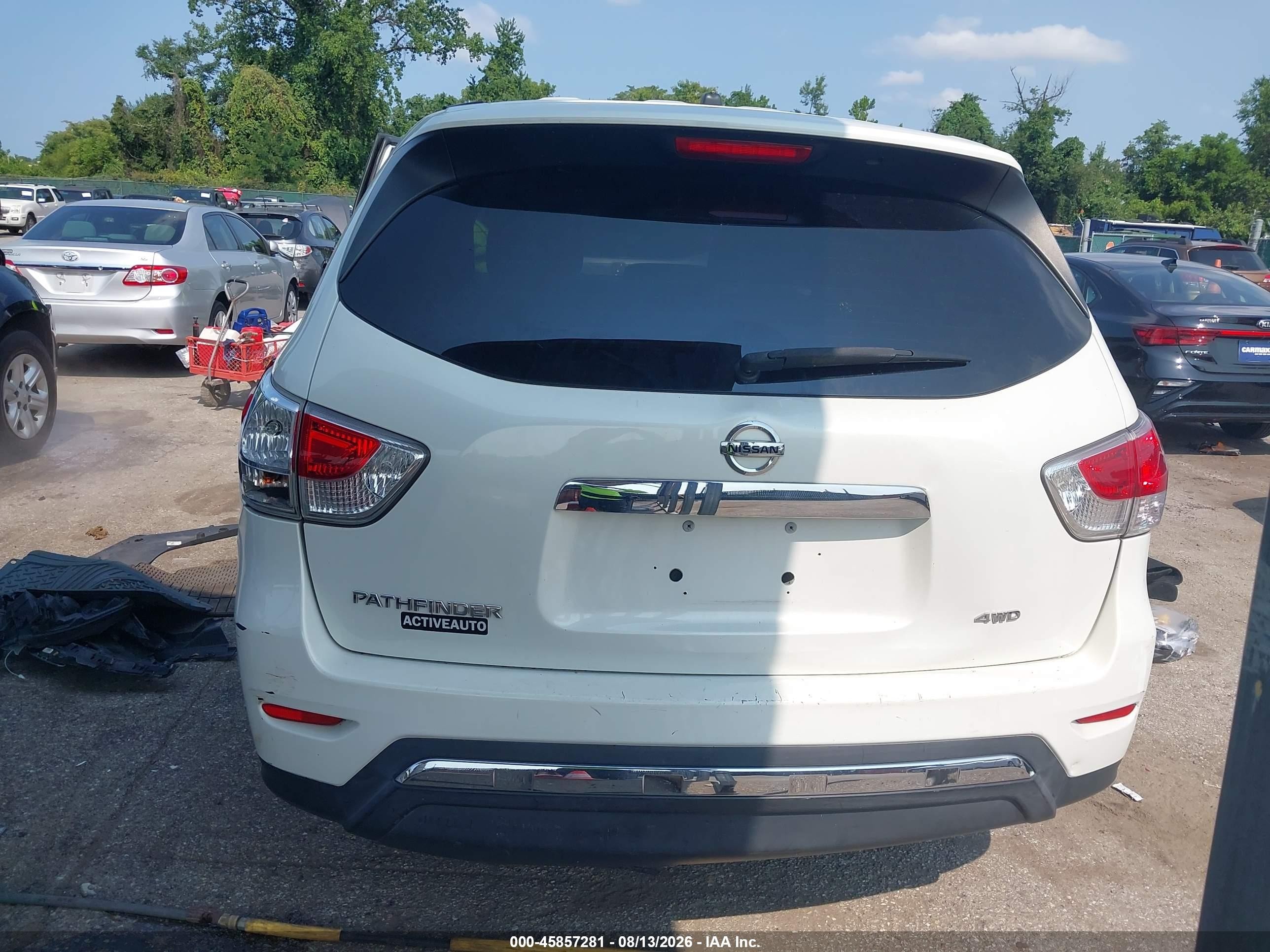 2013 Nissan Pathfinder S White vin: 5N1AR2MM2DC618407