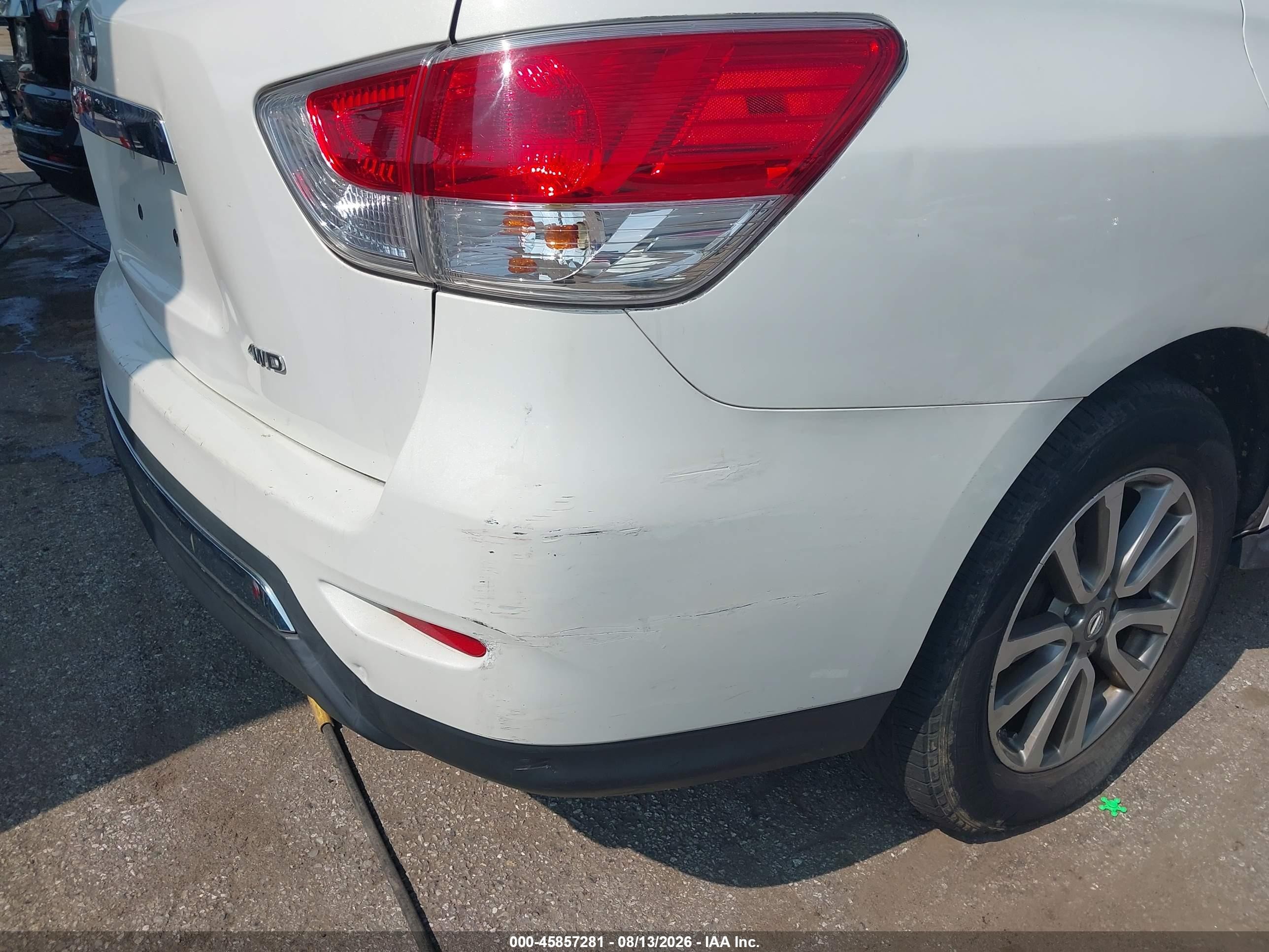 2013 Nissan Pathfinder S White vin: 5N1AR2MM2DC618407