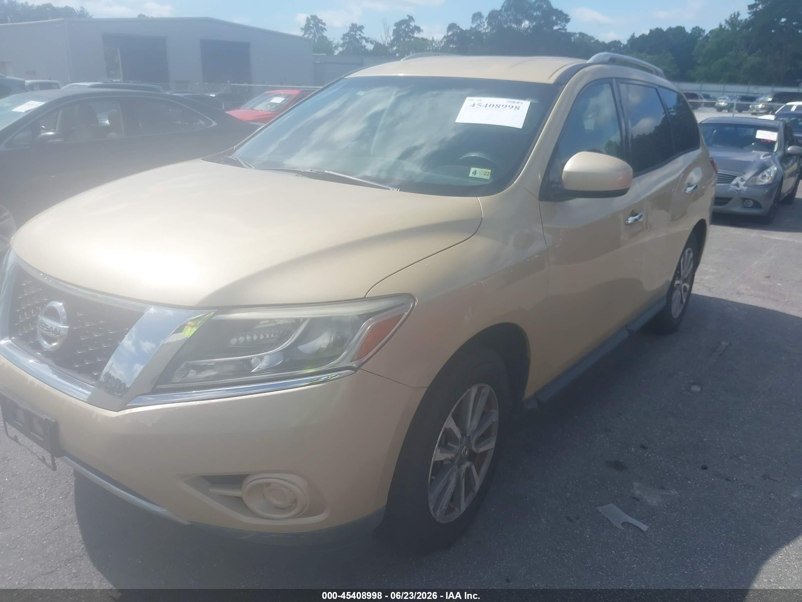 2013 Nissan Pathfinder Sv Gold vin: 5N1AR2MM2DC631383