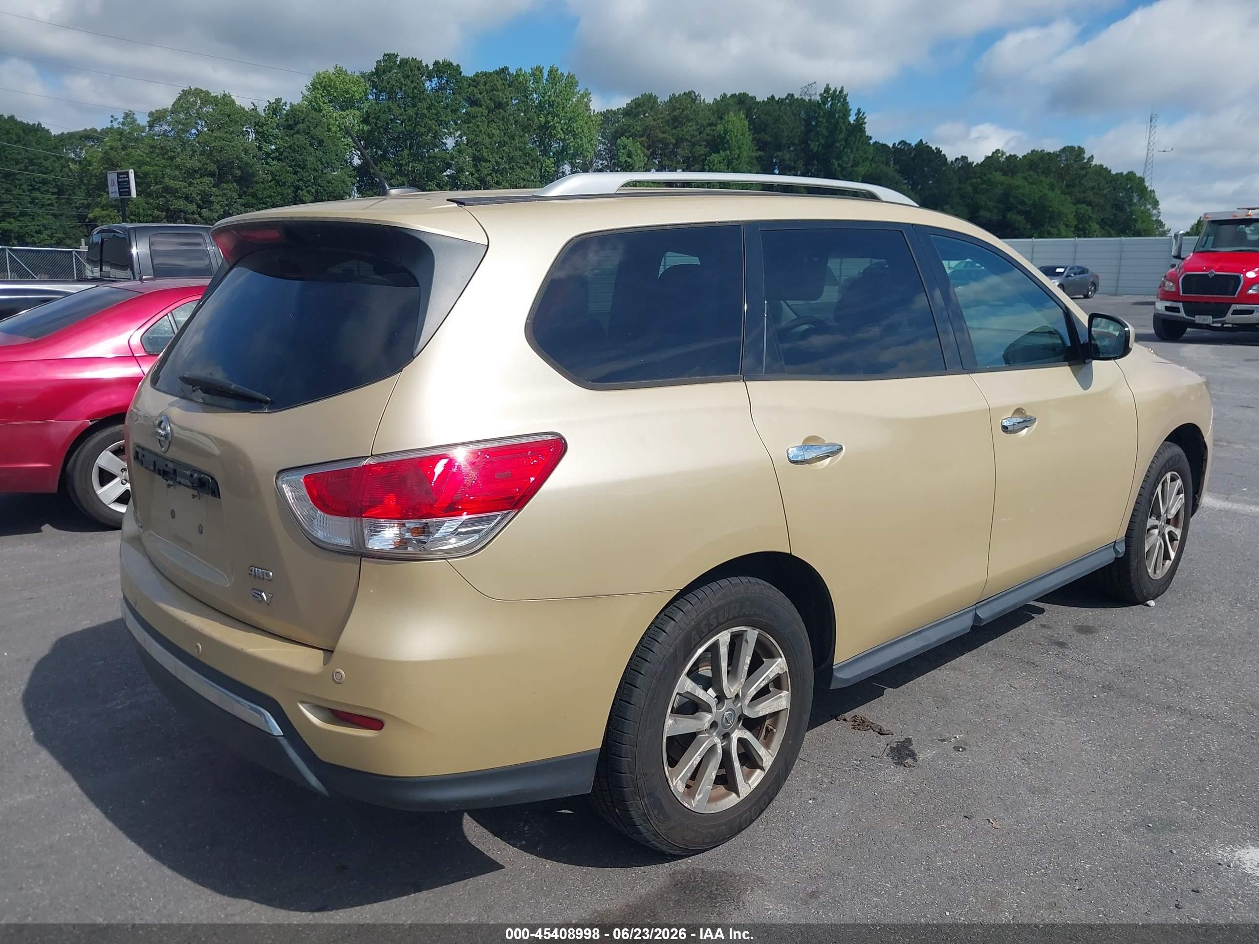 2013 Nissan Pathfinder Sv Gold vin: 5N1AR2MM2DC631383