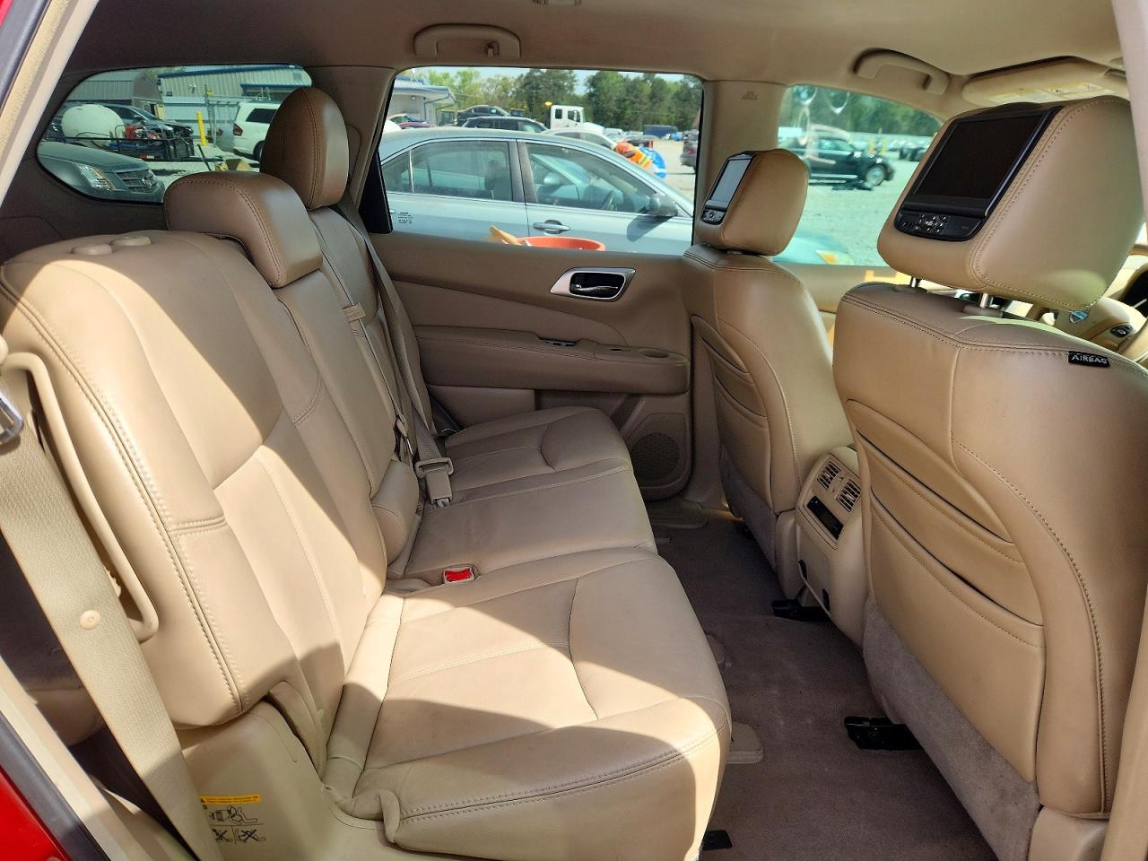 2013 Nissan Pathfinder S Red vin: 5N1AR2MM2DC633005