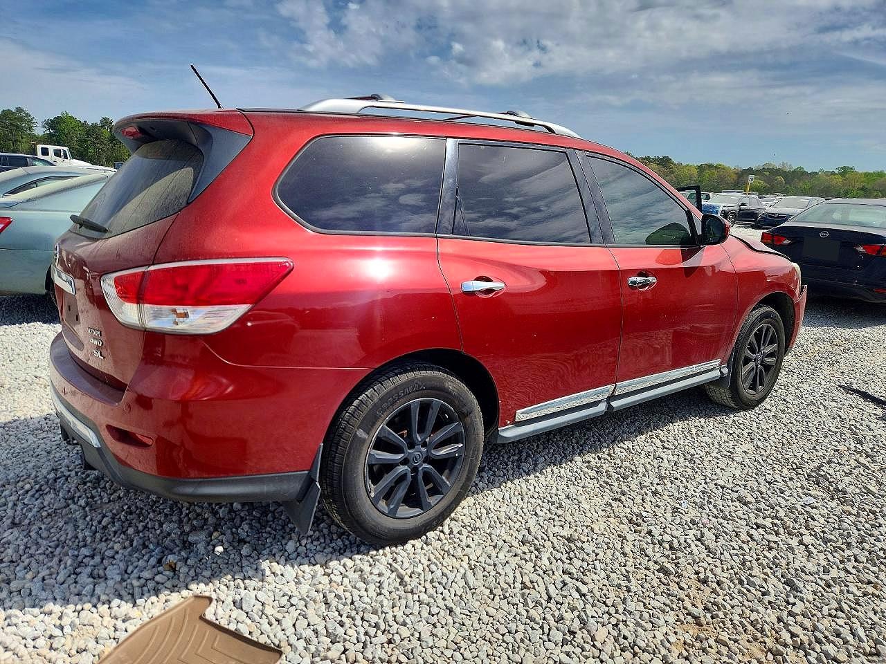 2013 Nissan Pathfinder S Red vin: 5N1AR2MM2DC633005