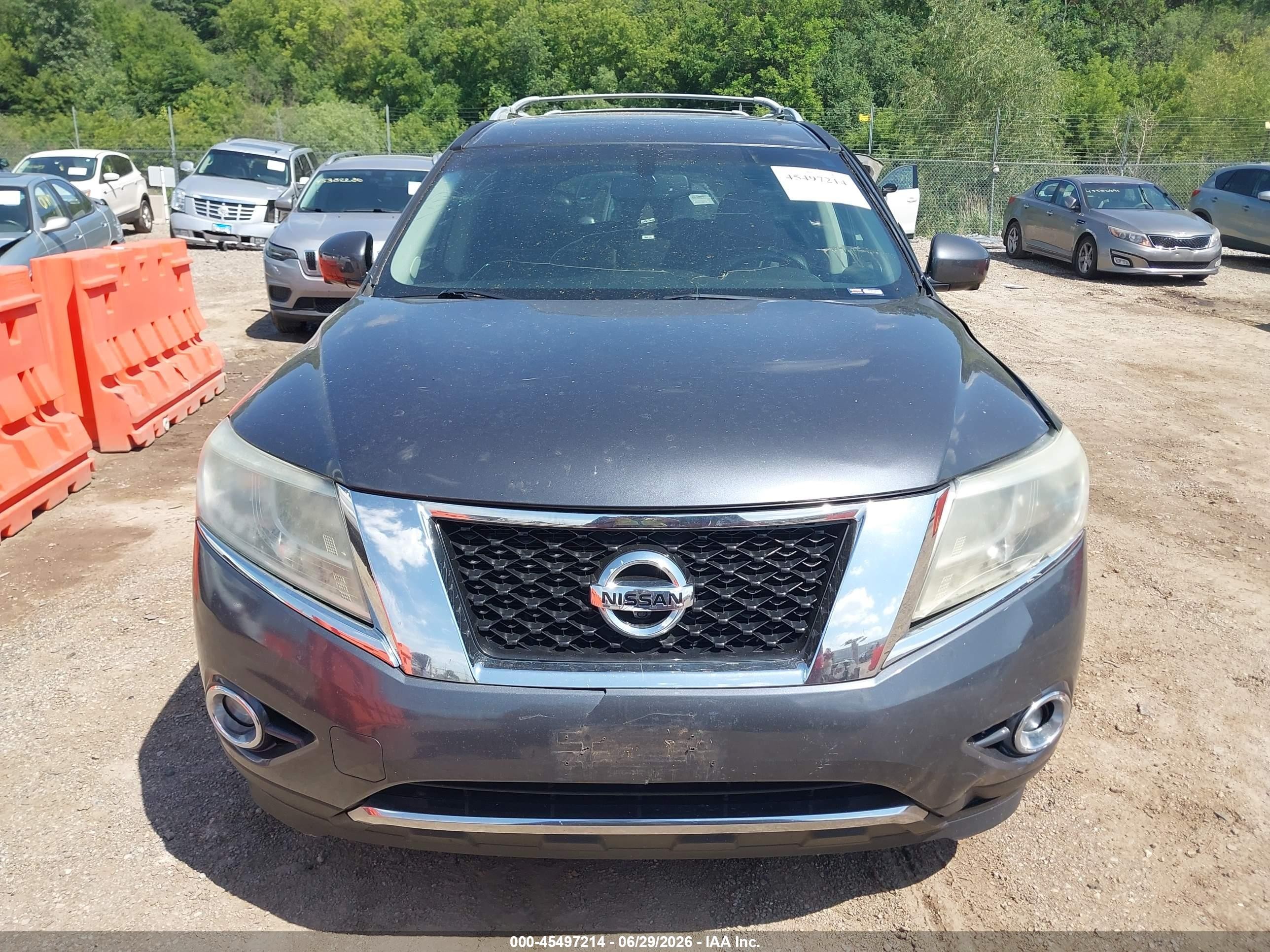 2013 Nissan Pathfinder Platinum Gray vin: 5N1AR2MM2DC638978